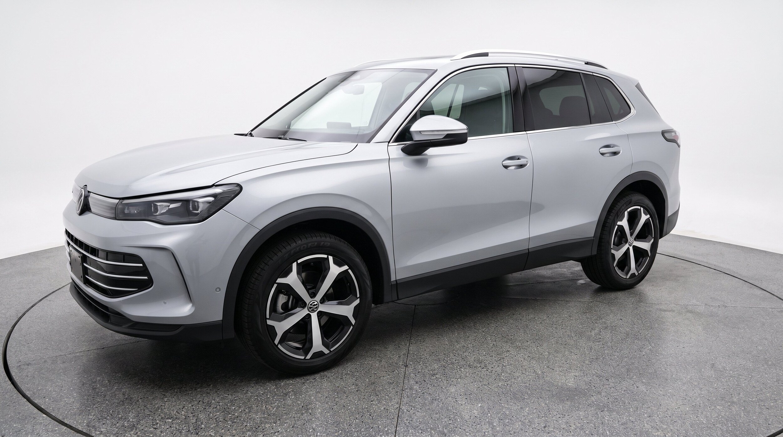 Thumbnail: 2026 Volkswagen Tiguan - 3