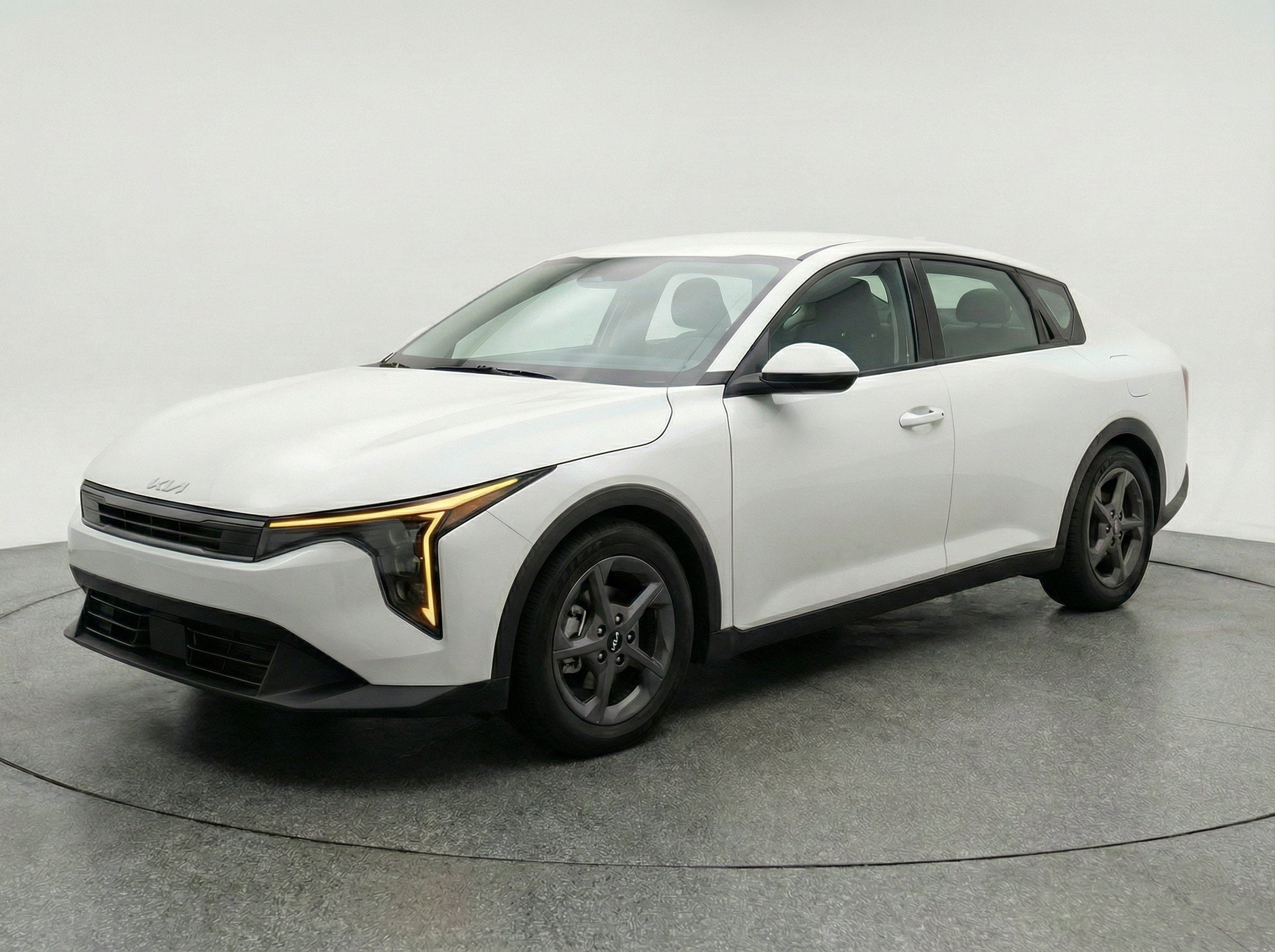 Thumbnail: 2025 Kia K4 - 3