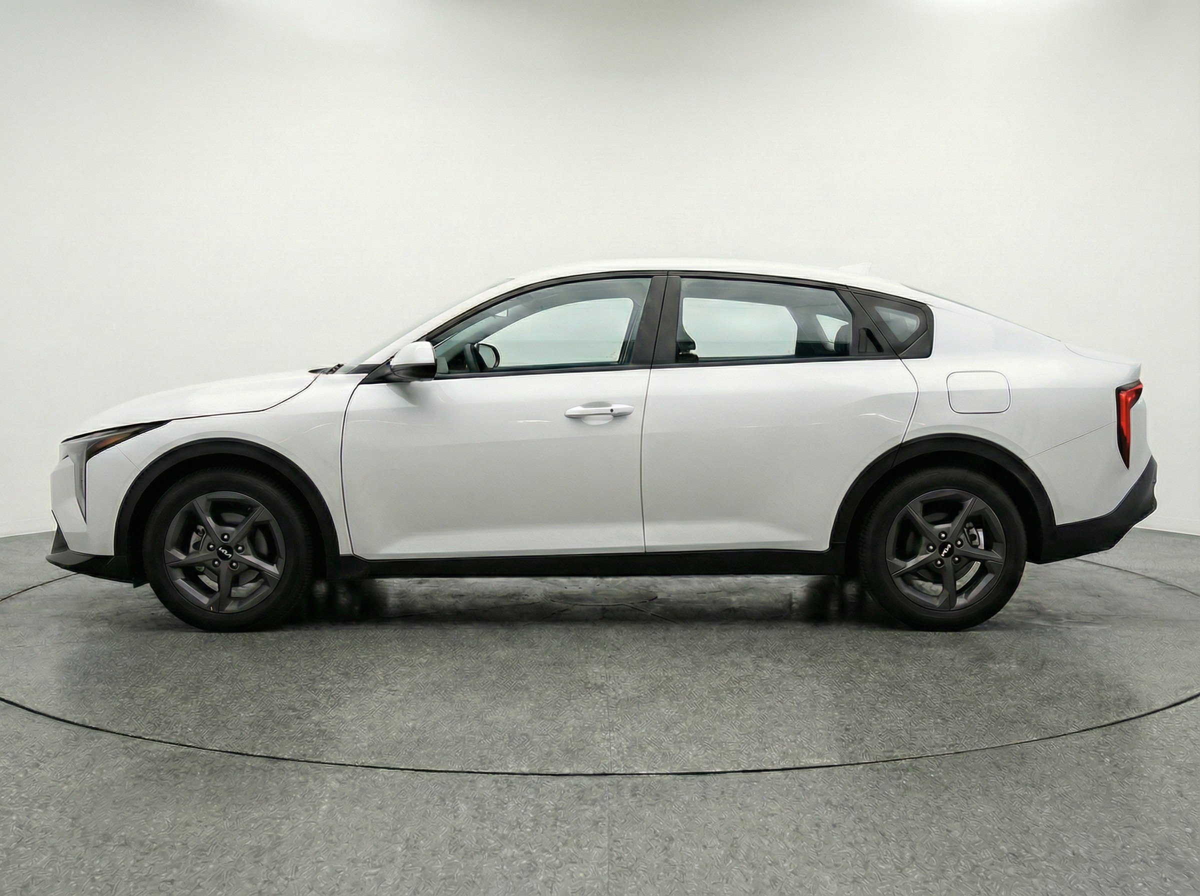 Thumbnail: 2025 Kia K4 - 5
