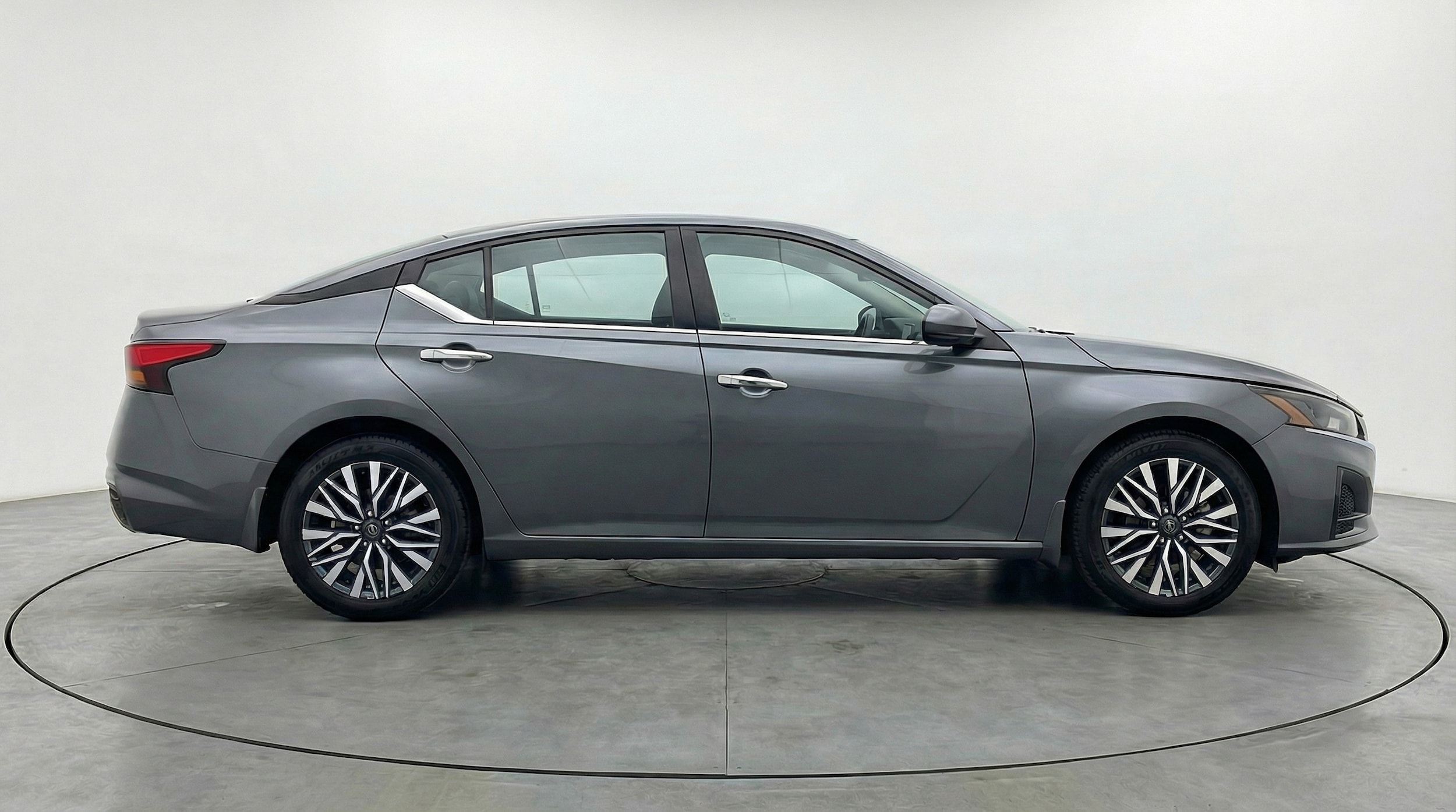 Thumbnail: 2025 Nissan Altima - 8