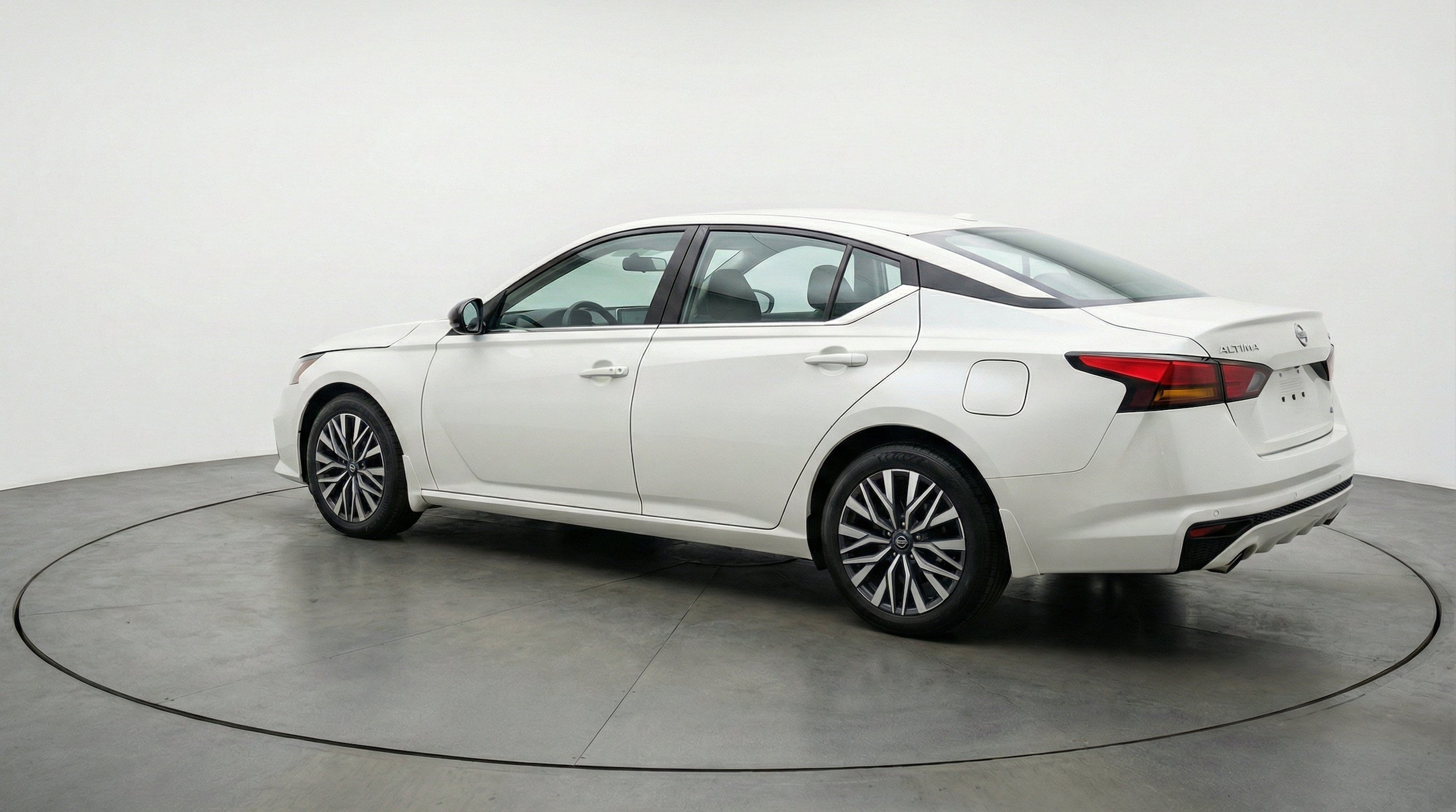 Thumbnail: 2025 Nissan Altima - 6