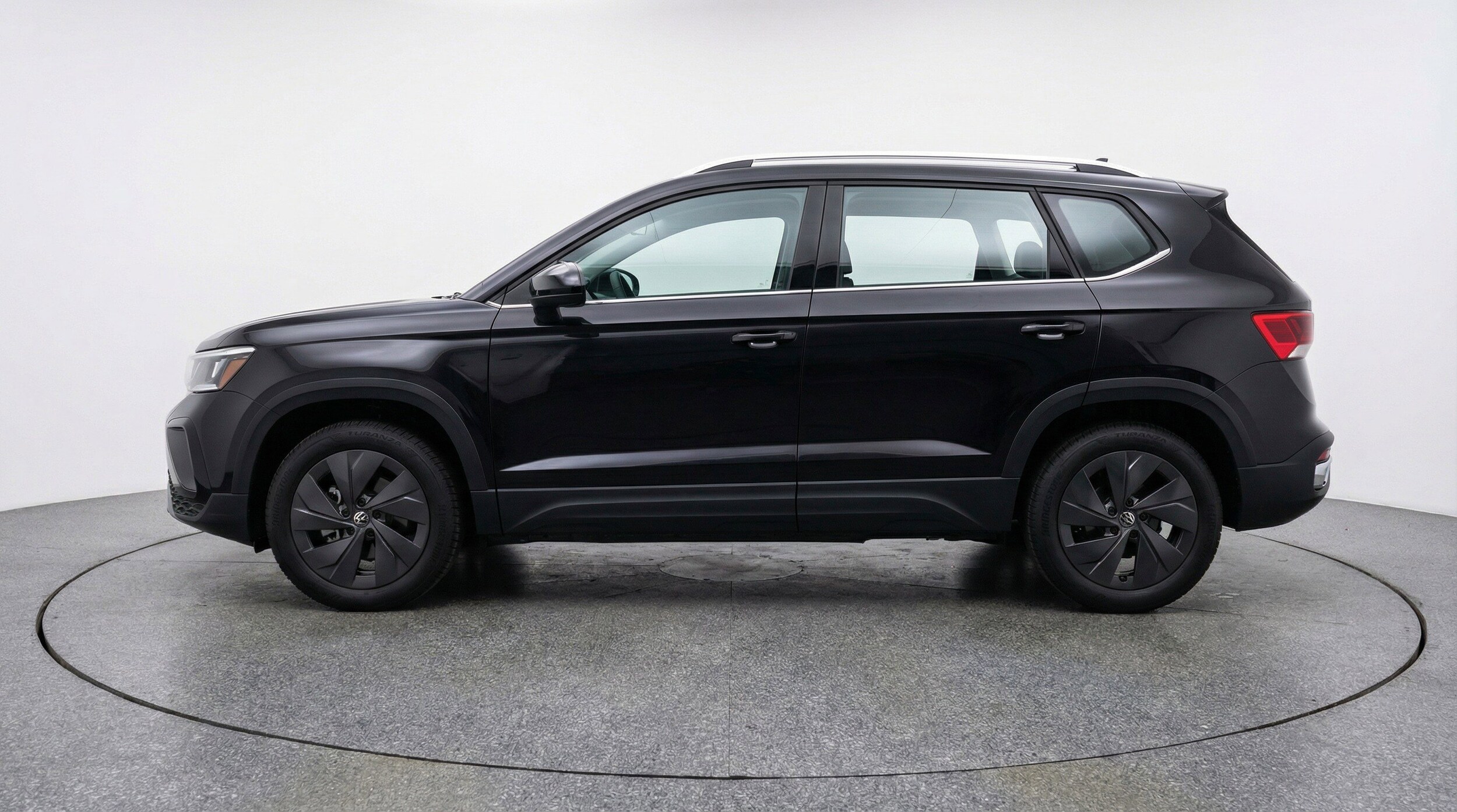 Thumbnail: 2025 Volkswagen Taos - 5