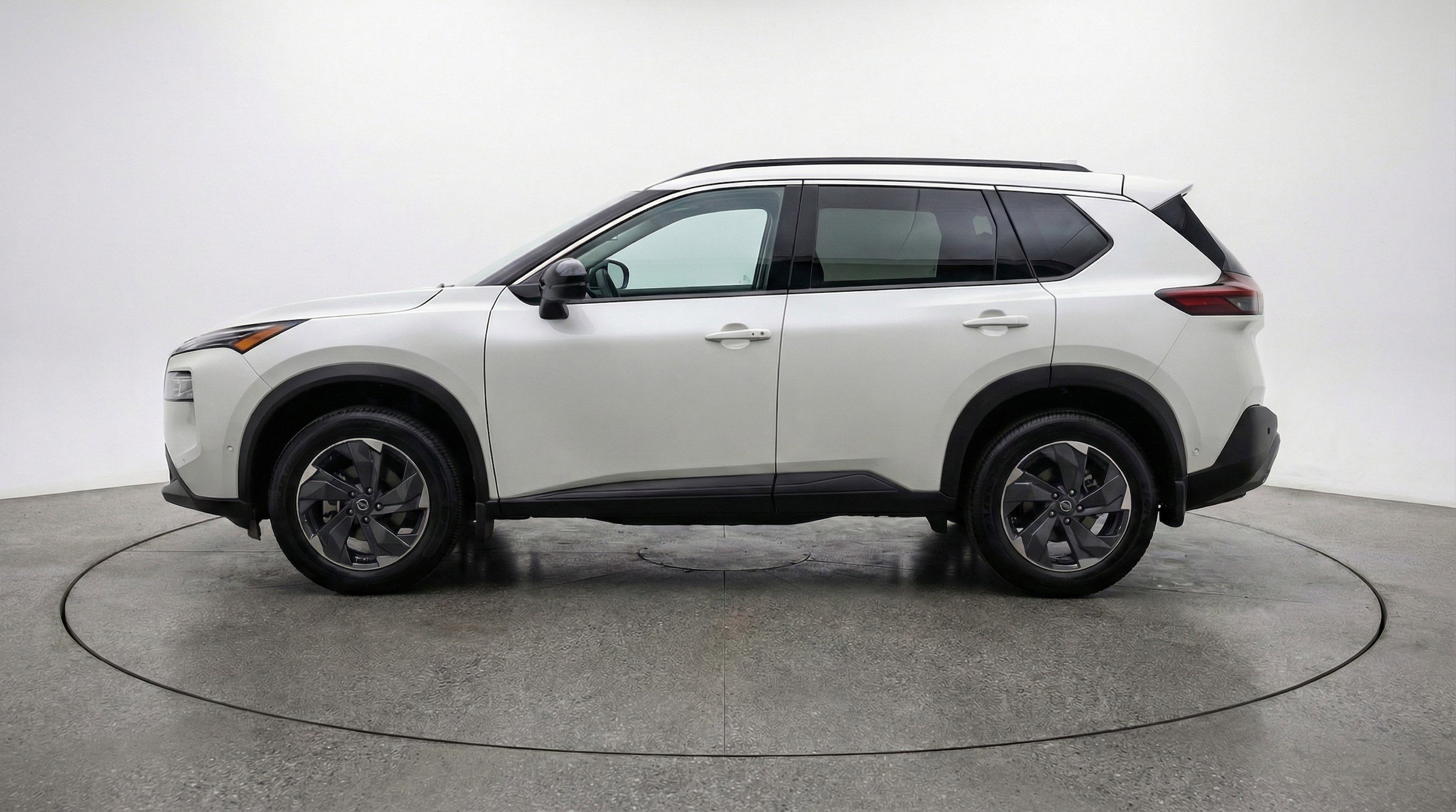 Thumbnail: 2025 Nissan Rogue - 5