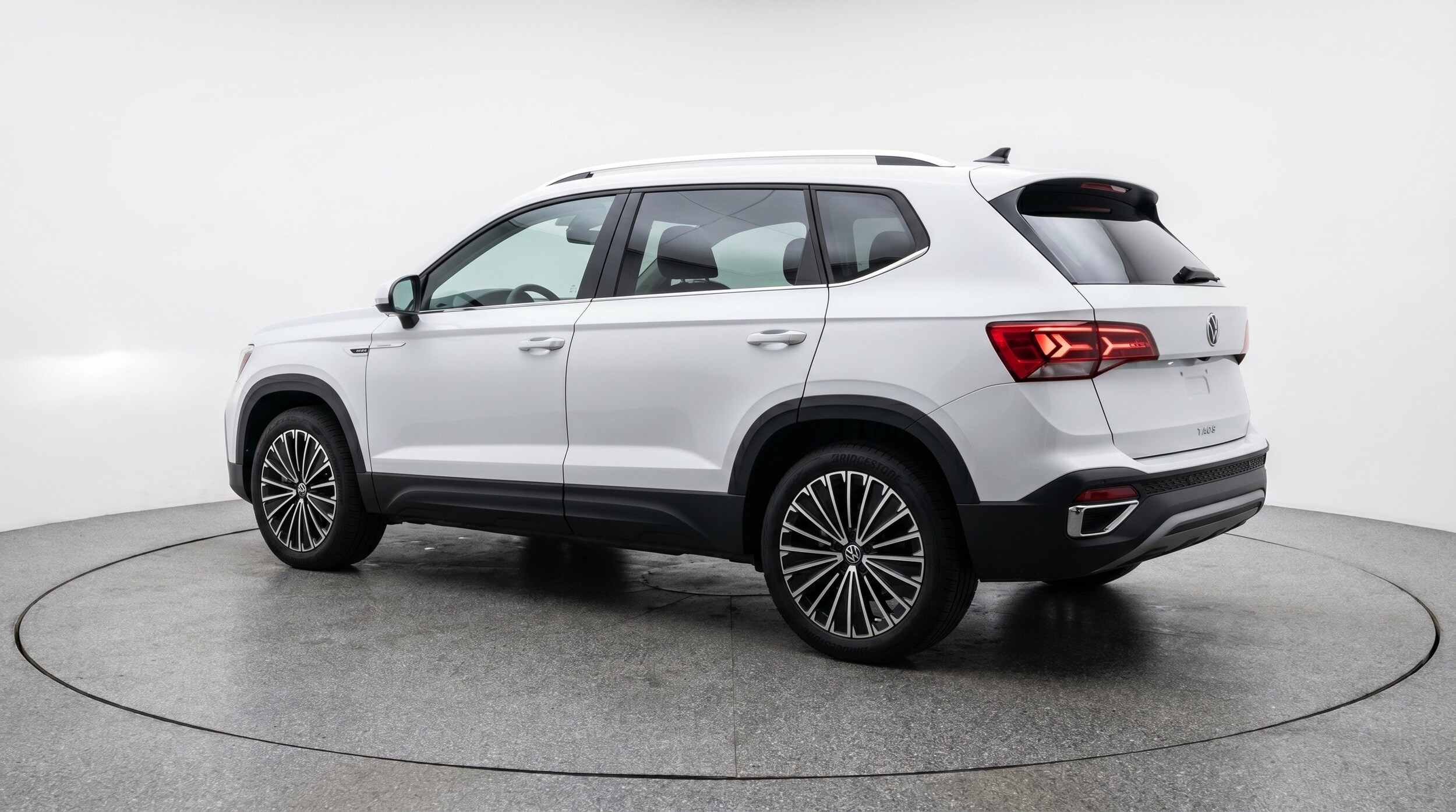 Thumbnail: 2026 Volkswagen Taos - 6
