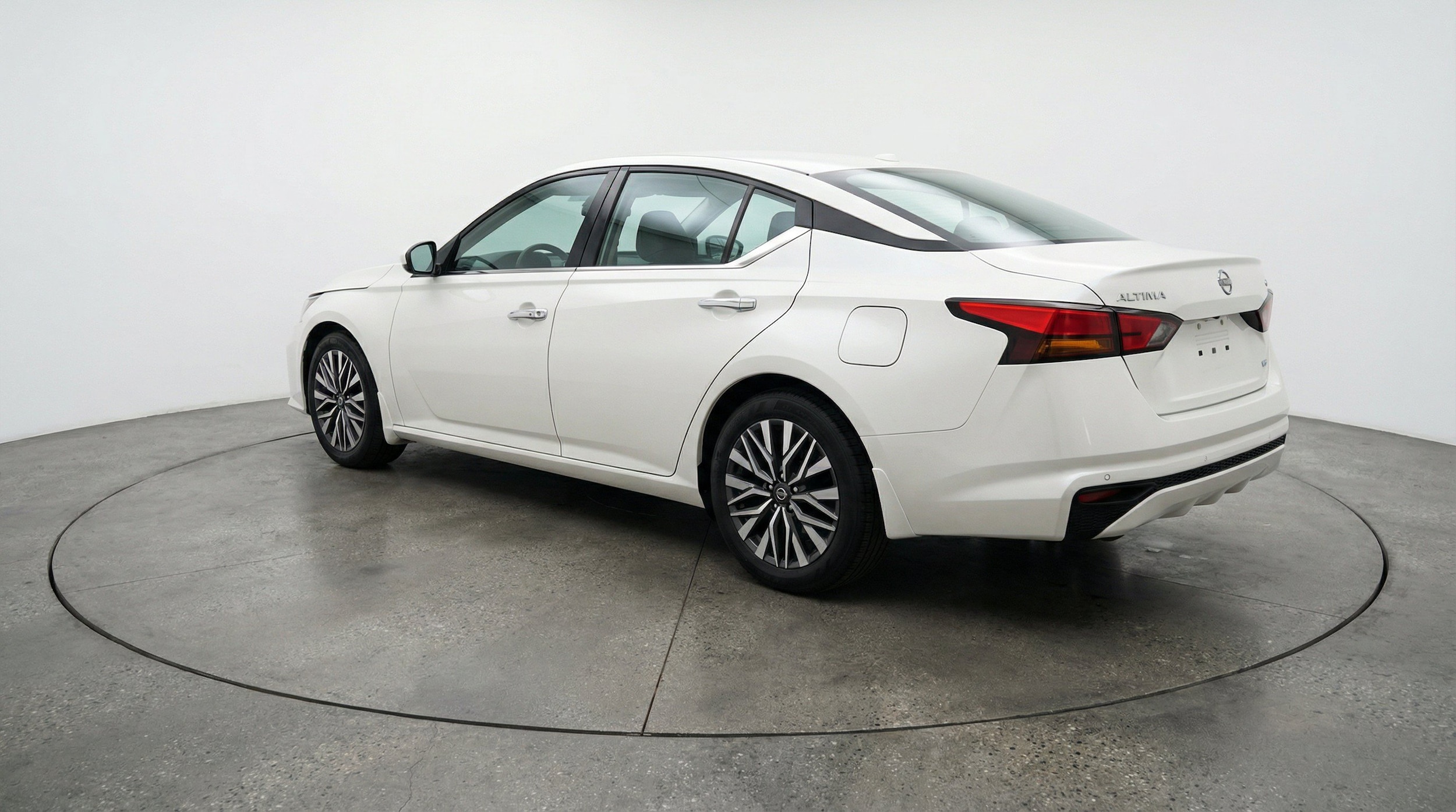 Thumbnail: 2025 Nissan Altima - 6