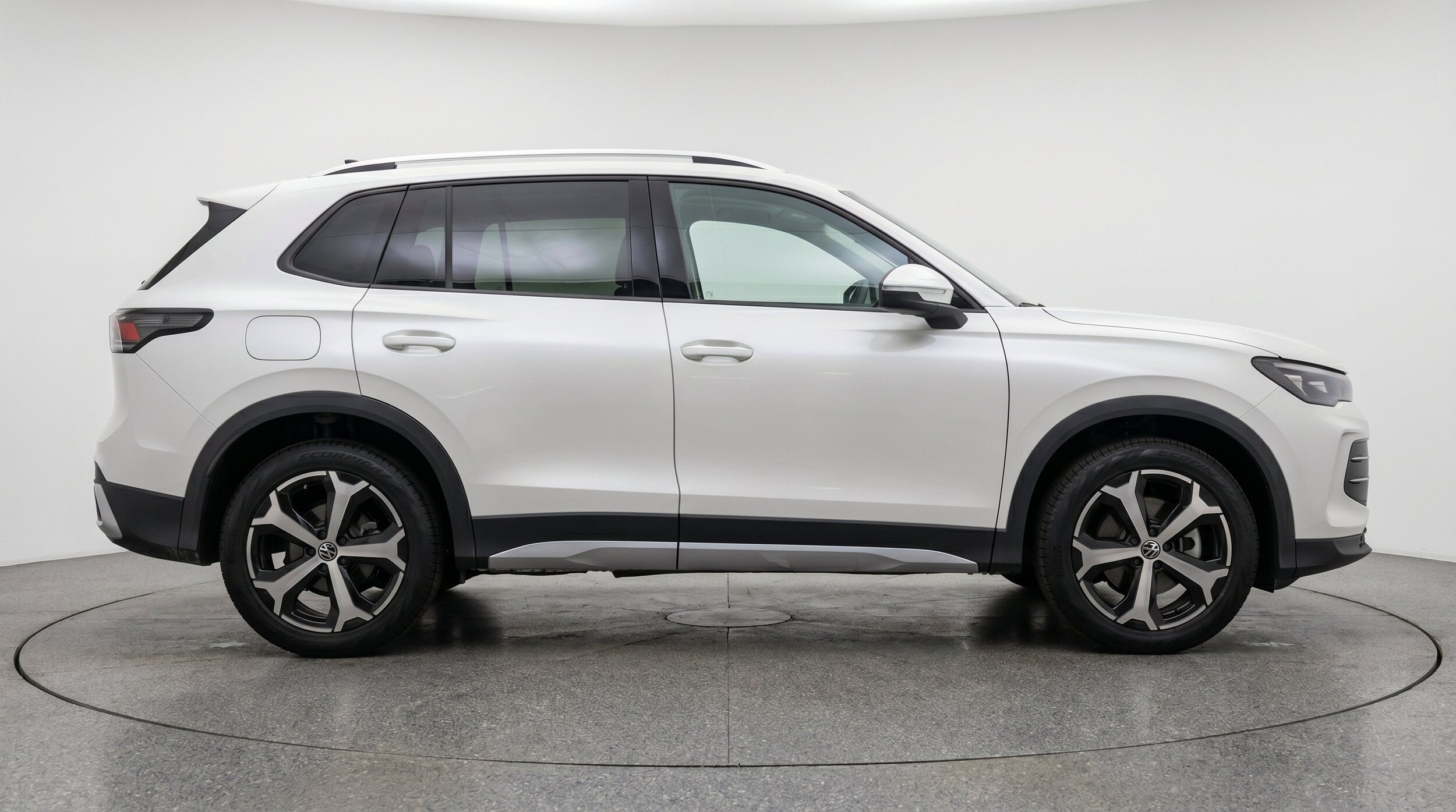Thumbnail: 2026 Volkswagen Tiguan - 11