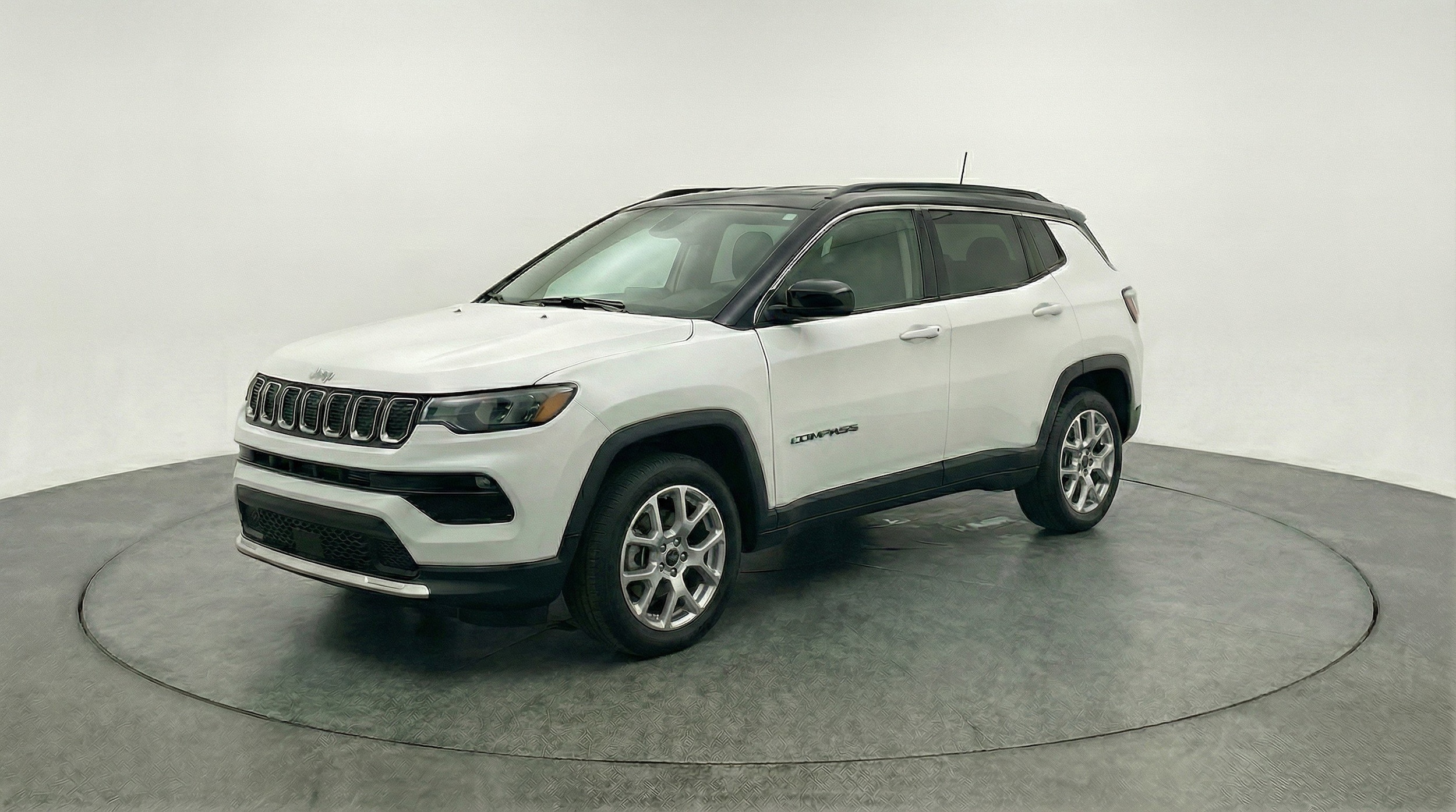 Thumbnail: 2025 Jeep Compass - 3