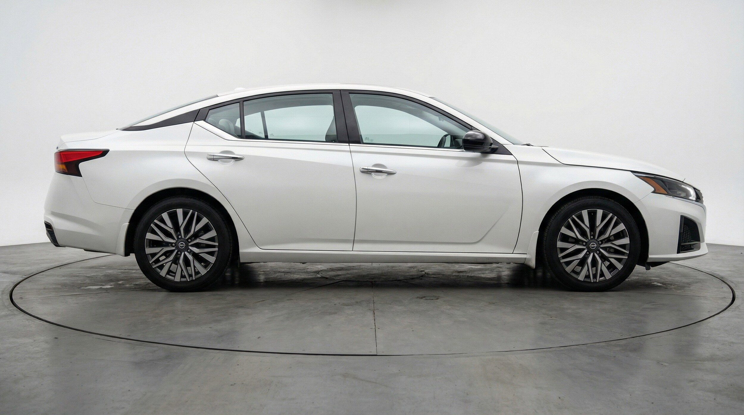 Thumbnail: 2025 Nissan Altima - 11