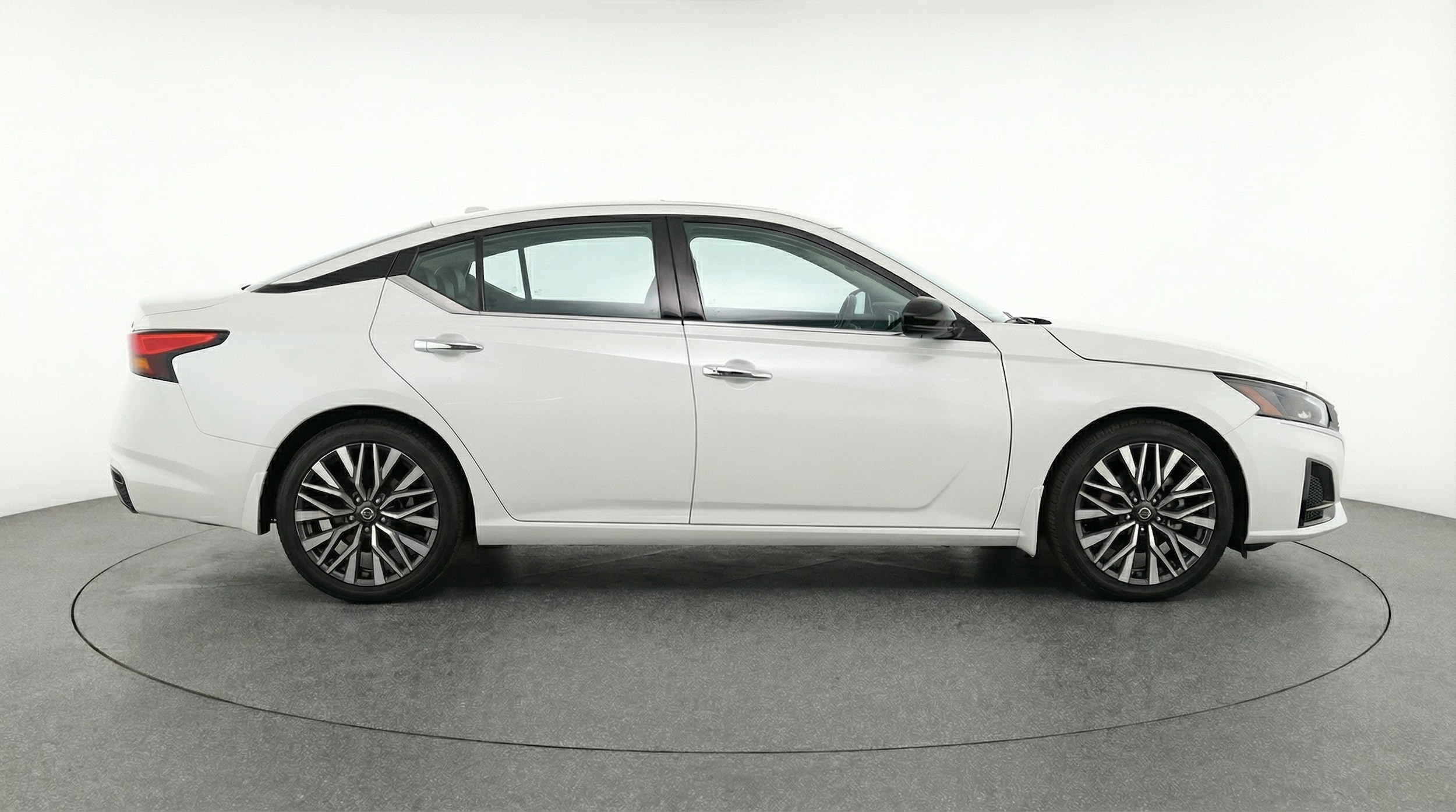 Thumbnail: 2025 Nissan Altima - 8