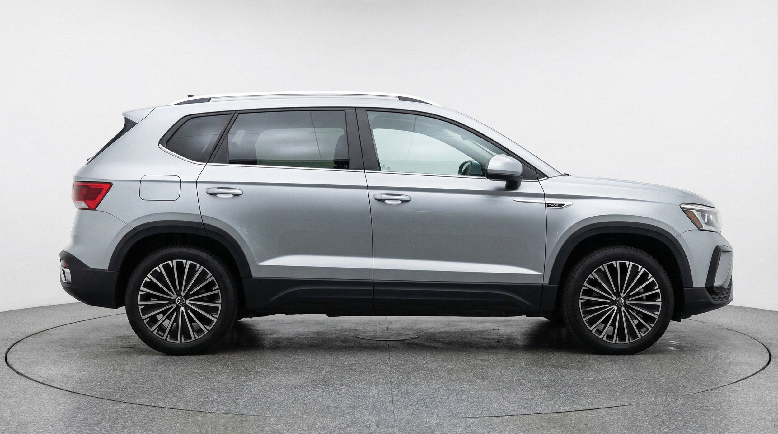 Thumbnail: 2025 Volkswagen Taos - 11