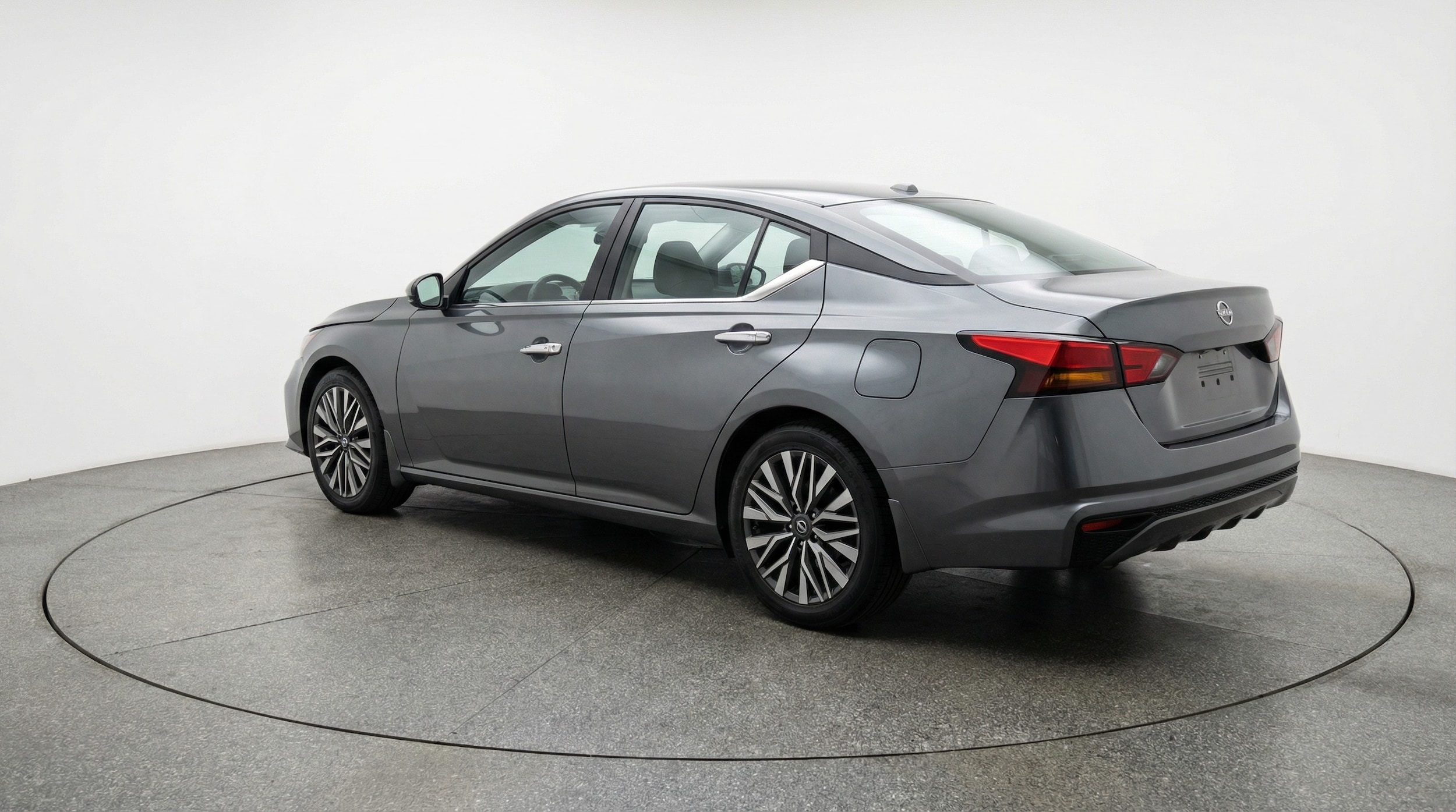 Thumbnail: 2025 Nissan Altima - 5