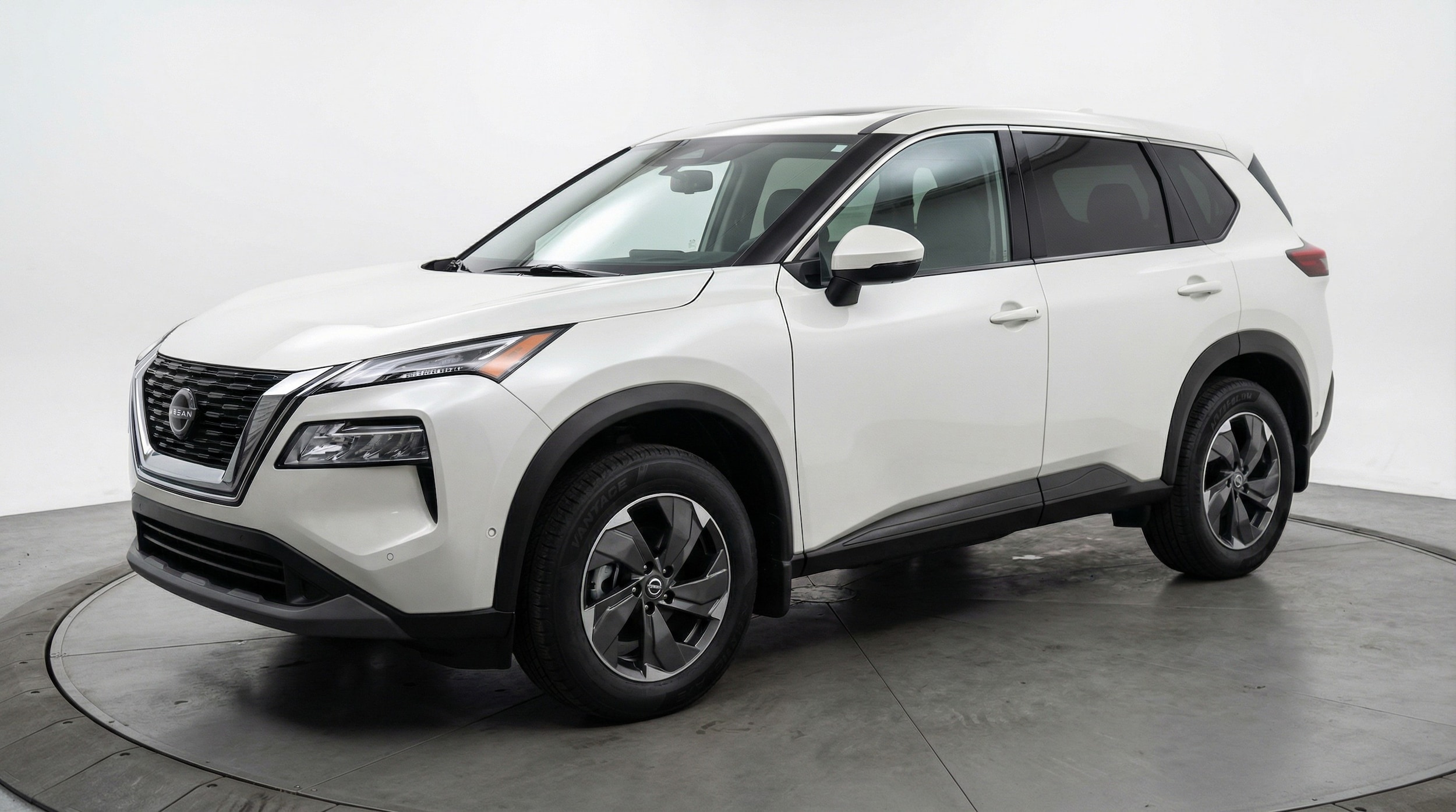 Thumbnail: 2025 Nissan Rogue - 3