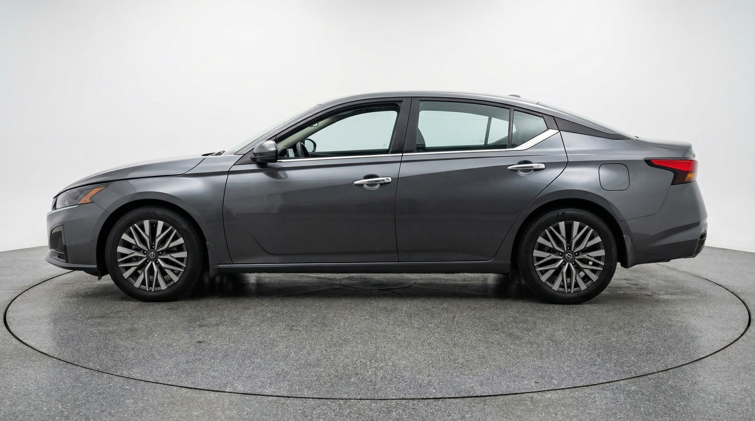 Thumbnail: 2025 Nissan Altima - 4