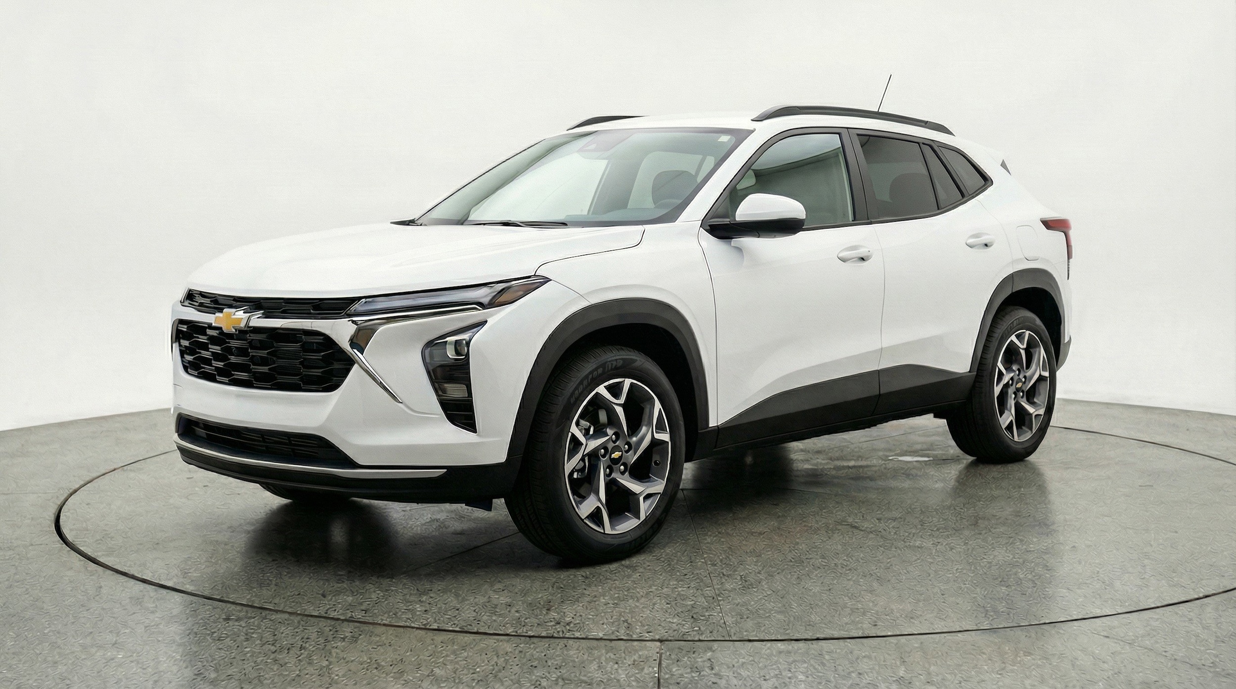 Thumbnail: 2025 Chevrolet Trax - 3