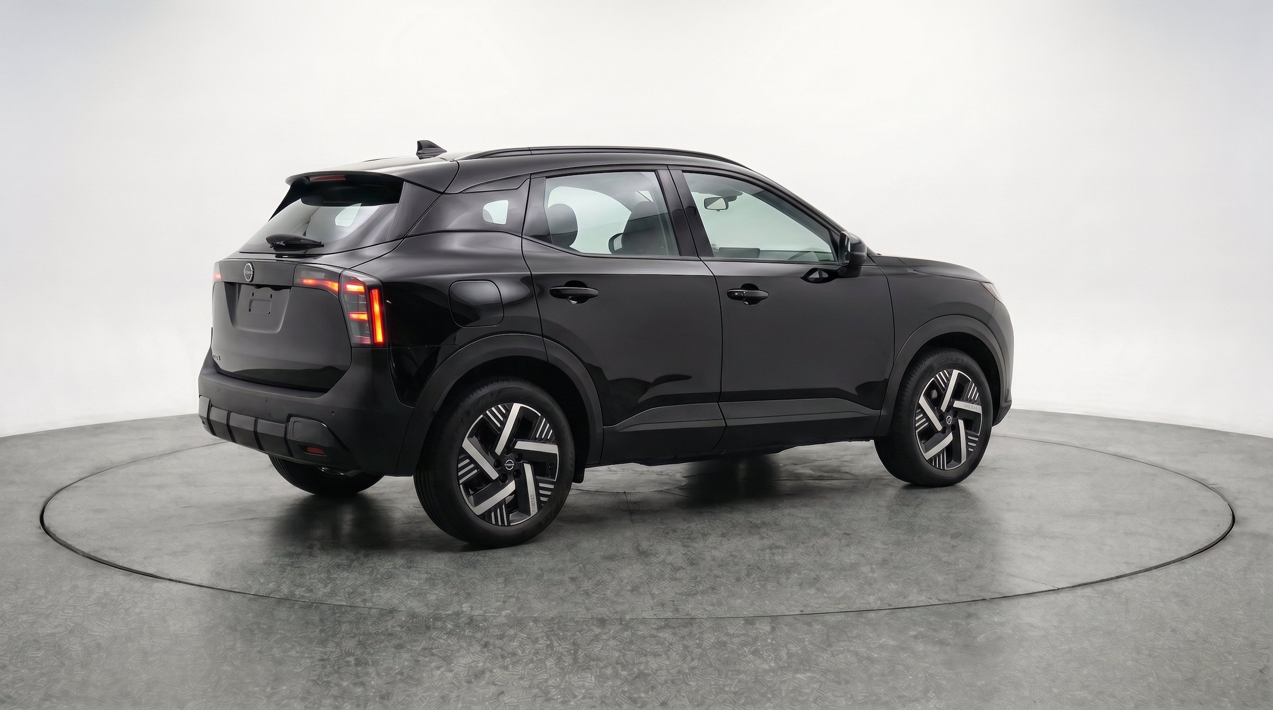 Thumbnail: 2026 Nissan Kicks - 9