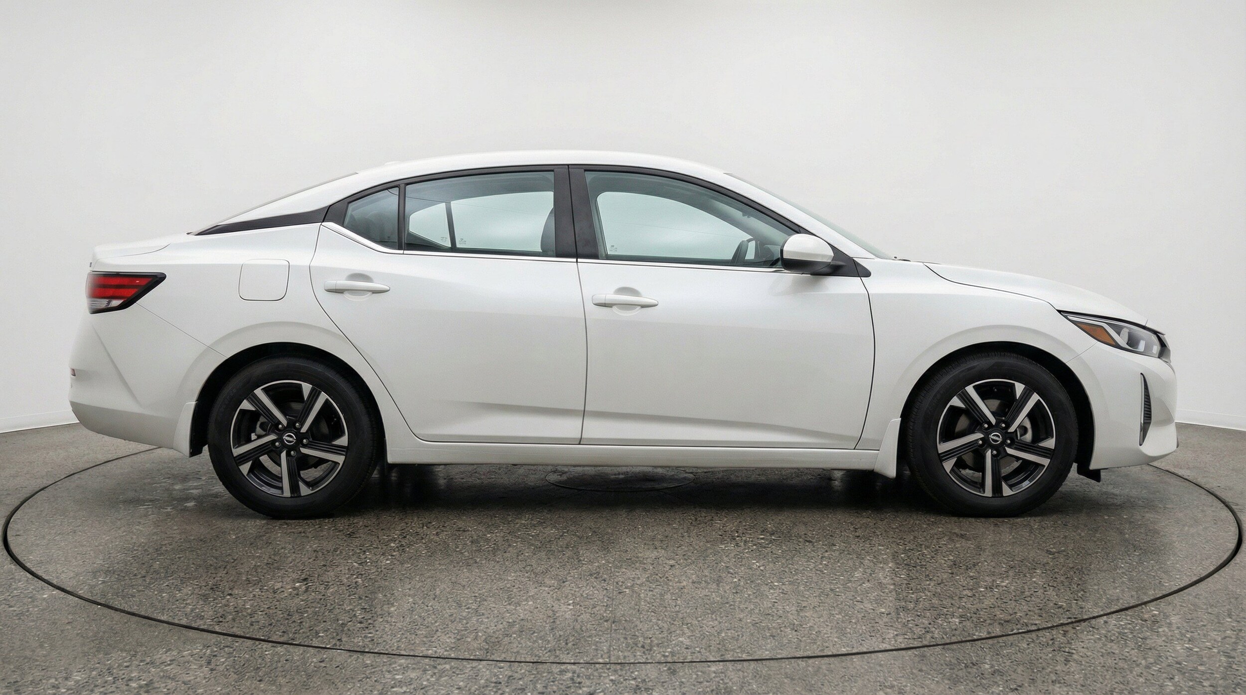 Thumbnail: 2025 Nissan Sentra - 11