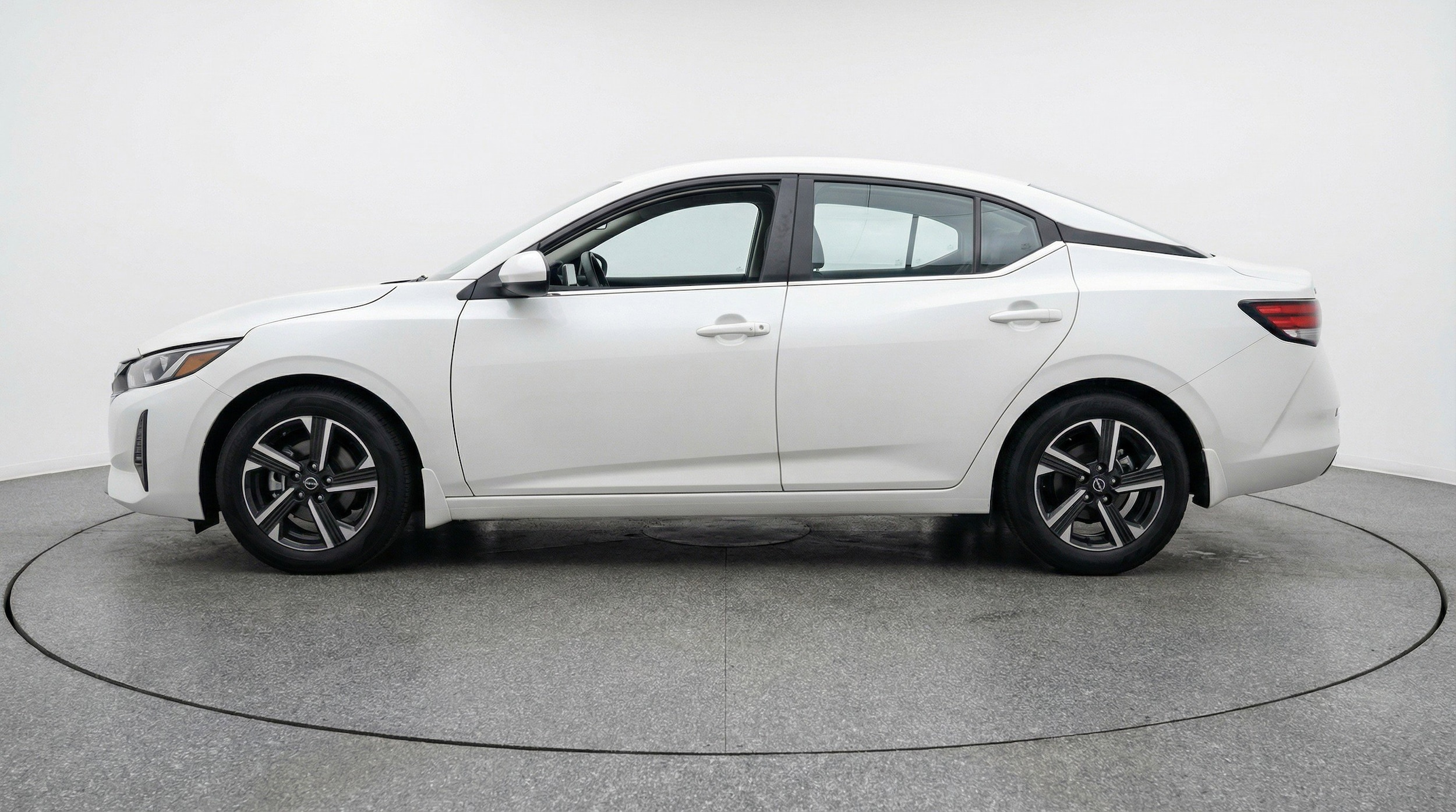 Thumbnail: 2025 Nissan Sentra - 5