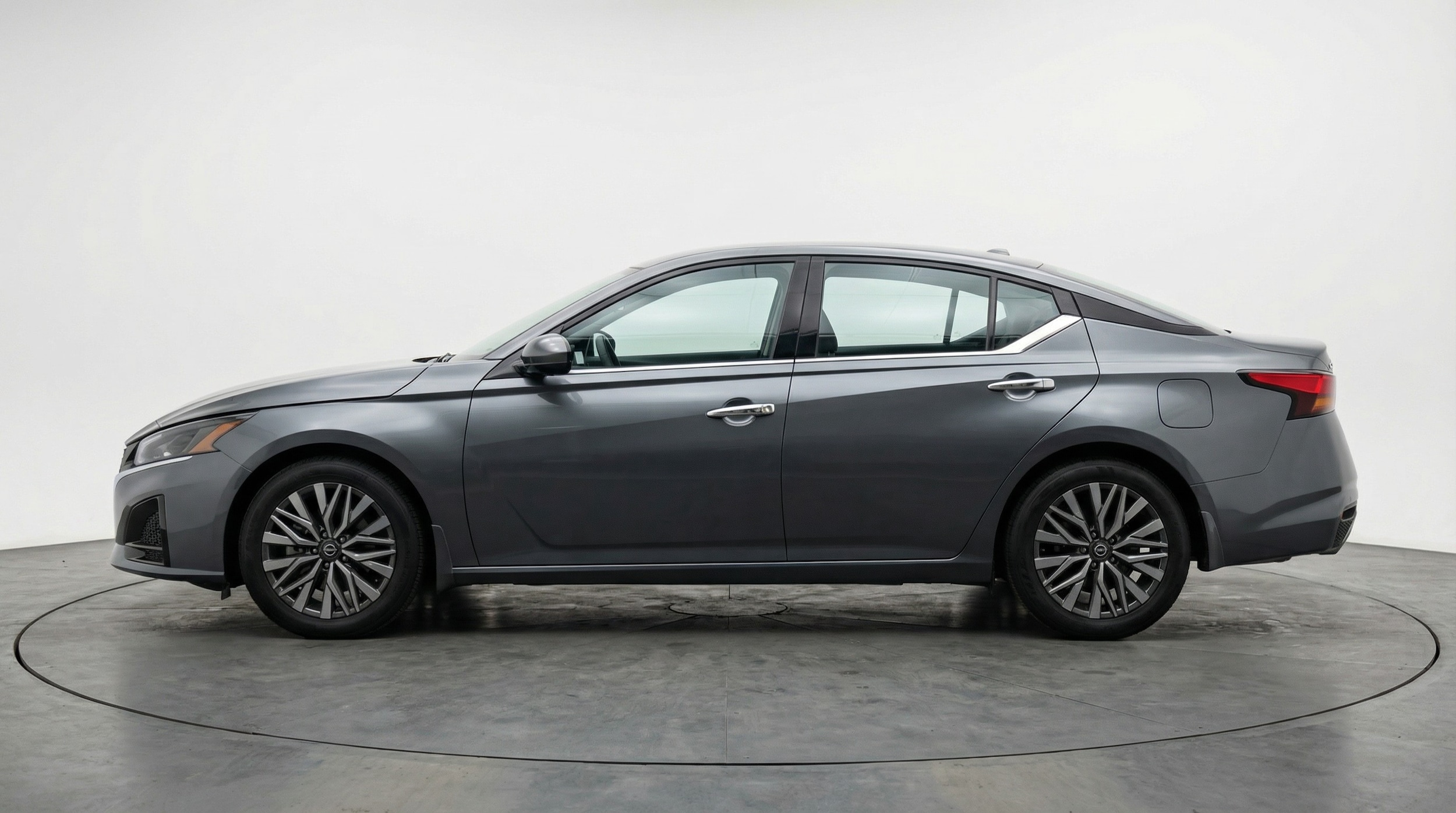 Thumbnail: 2025 Nissan Altima - 4