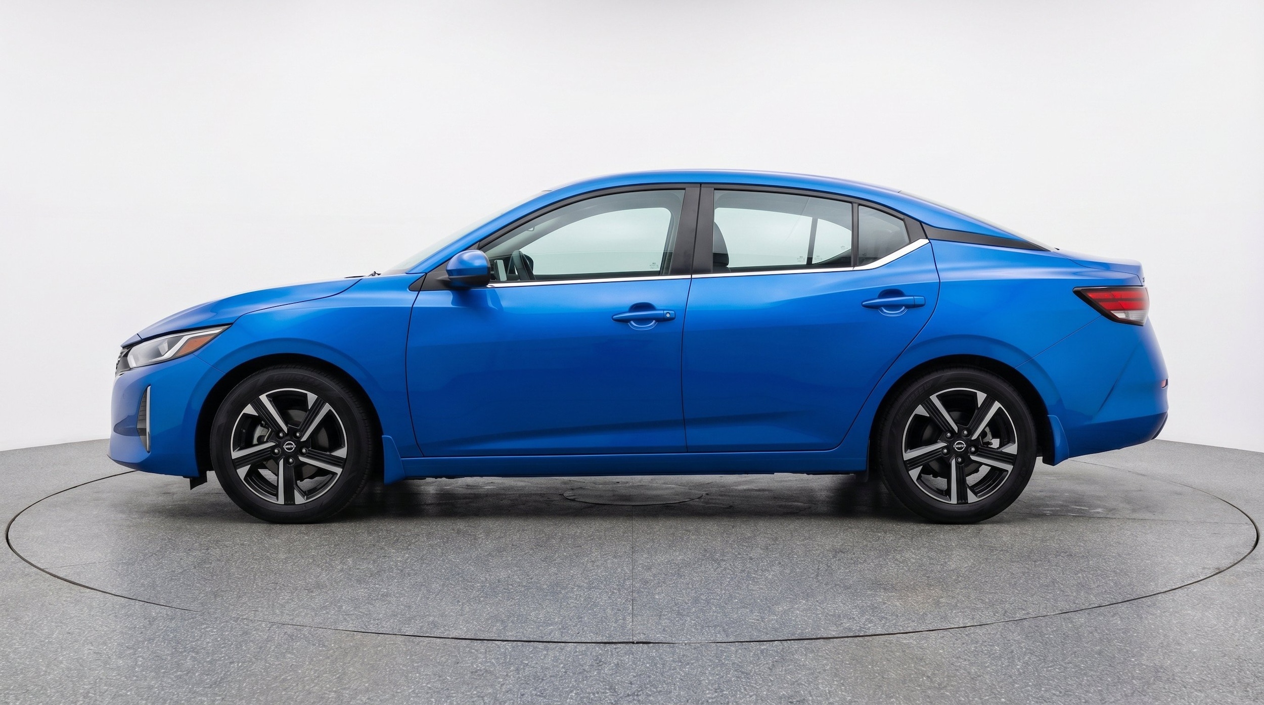 Thumbnail: 2025 Nissan Sentra - 5