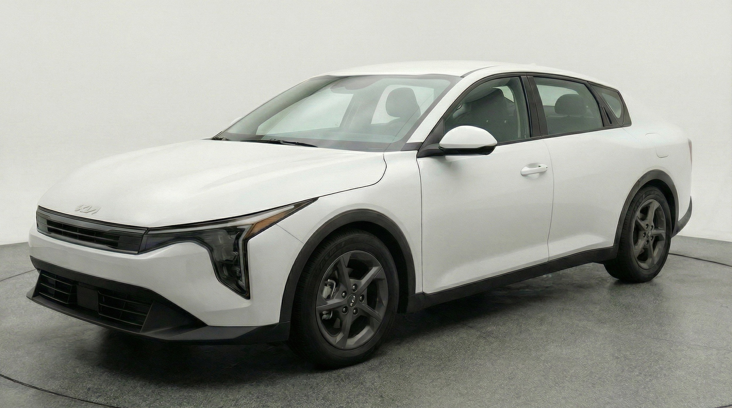 Thumbnail: 2025 Kia K4 - 3