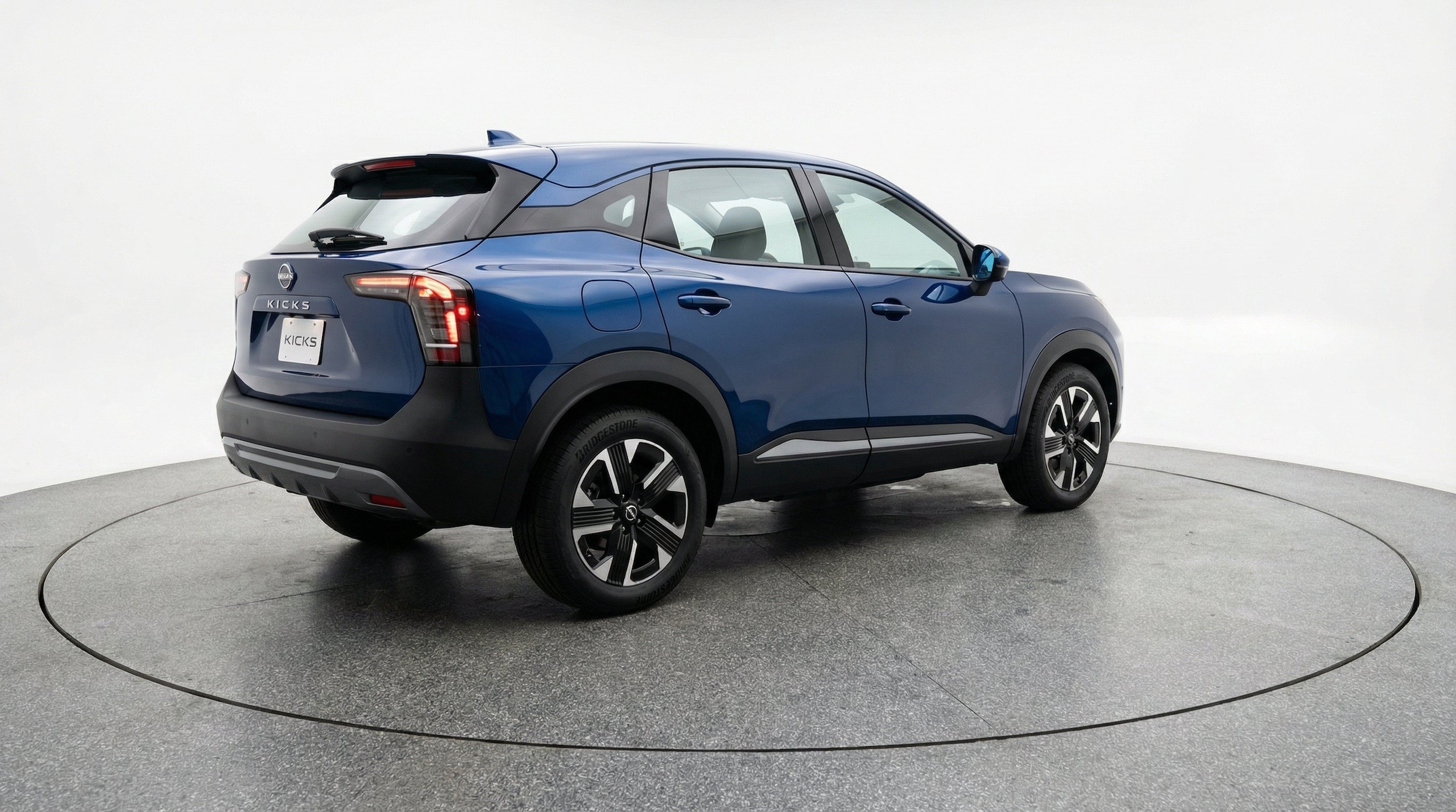 Thumbnail: 2026 Nissan Kicks - 9