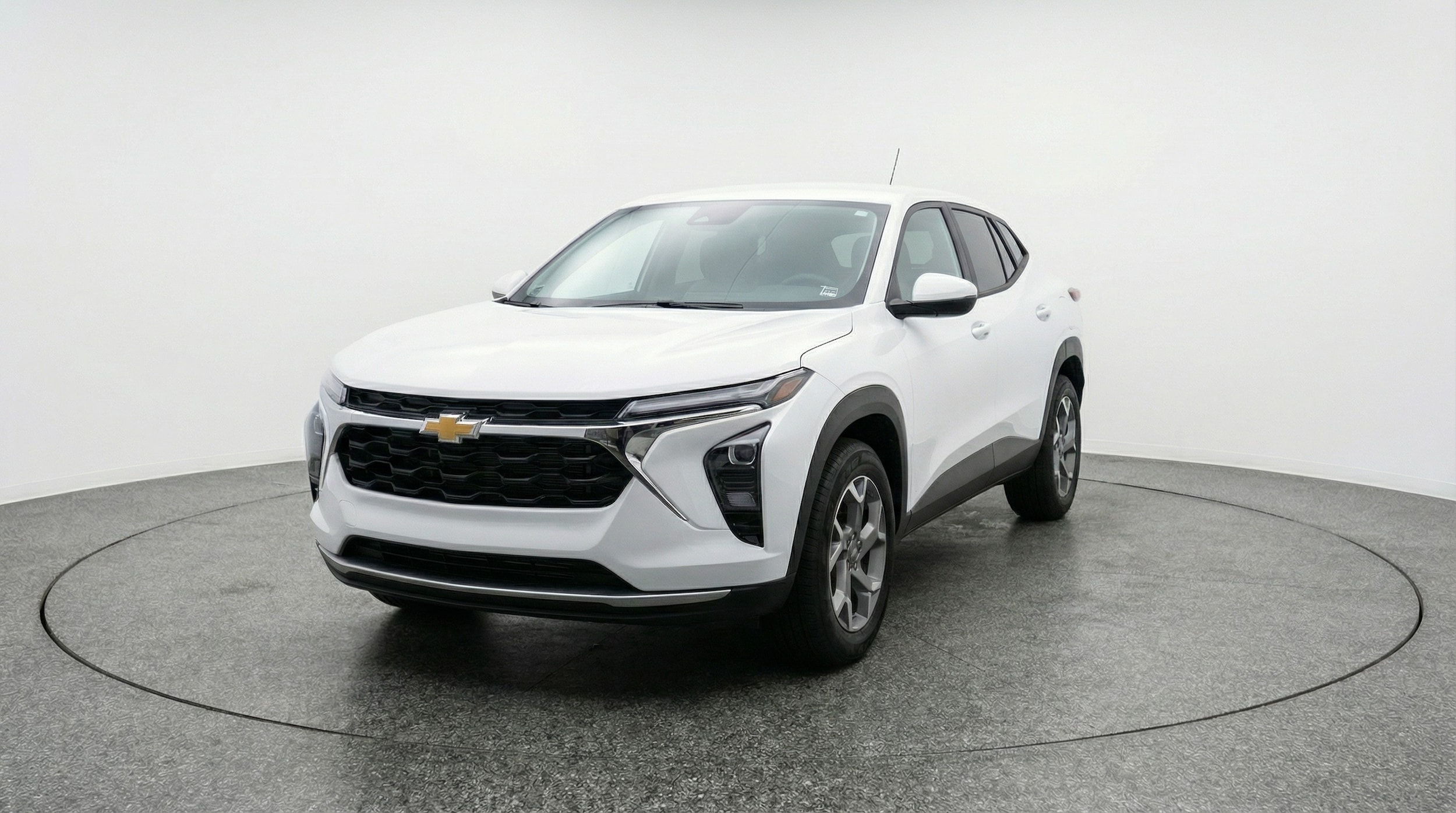 Thumbnail: 2025 Chevrolet Trax - 2