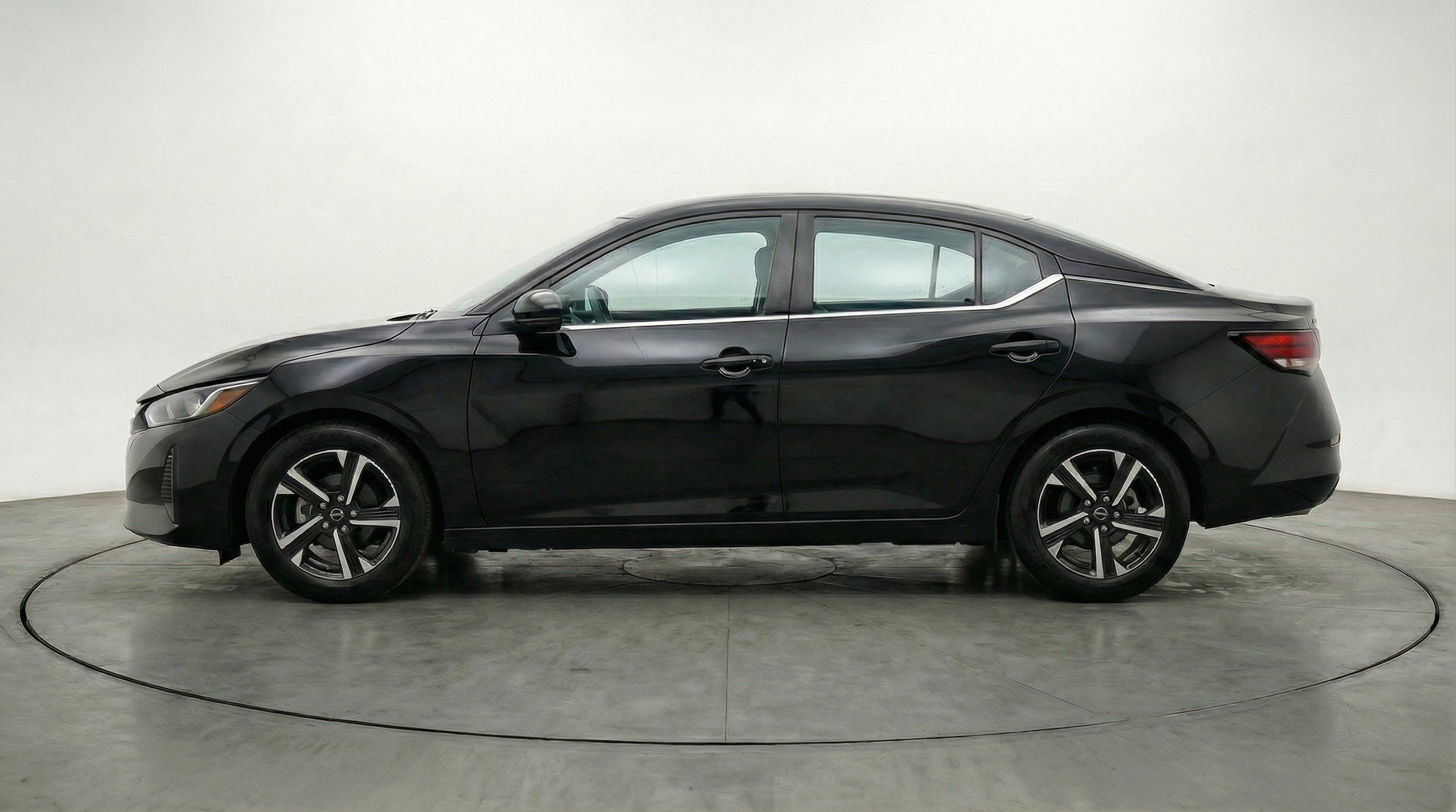 Thumbnail: 2025 Nissan Sentra - 5