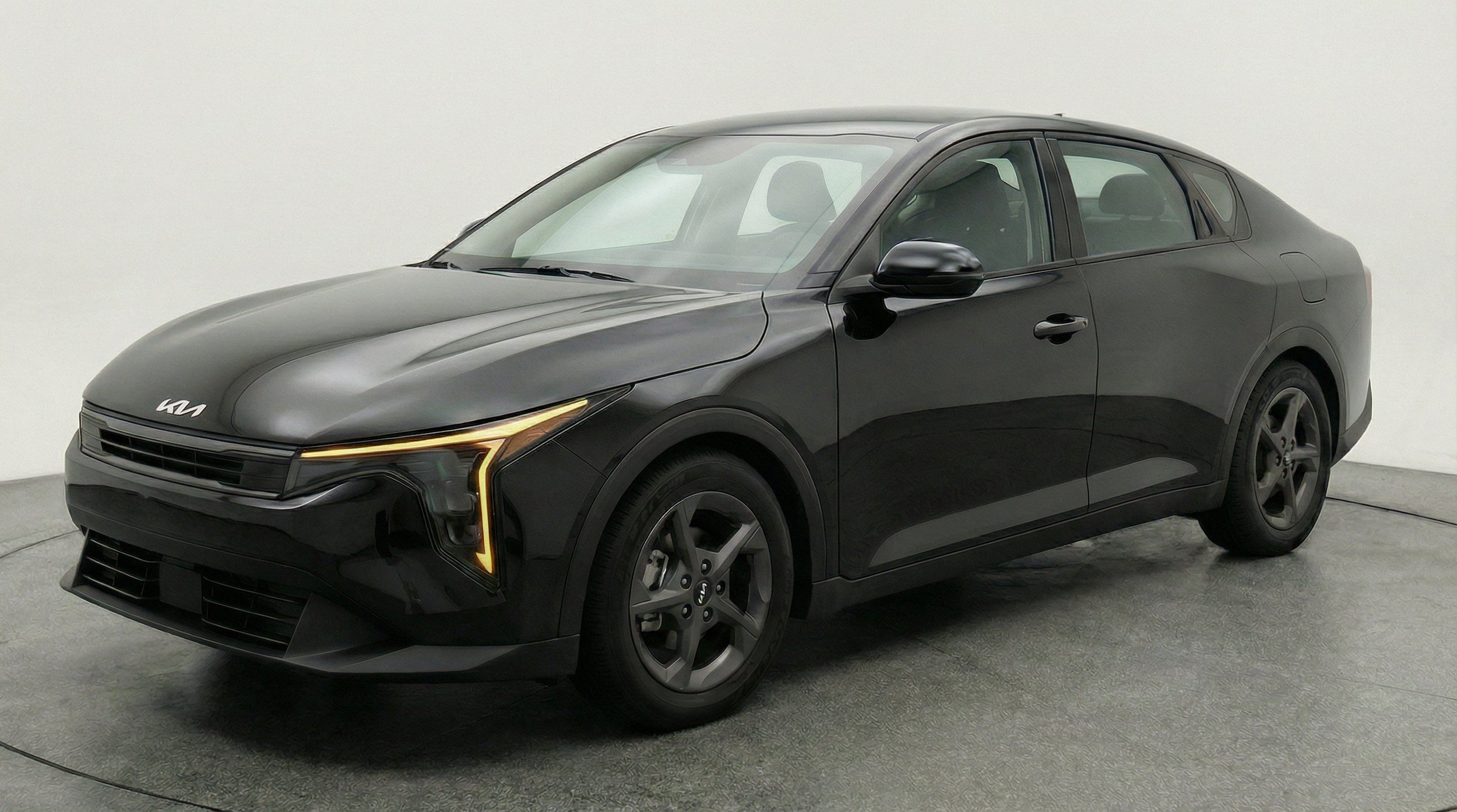 Thumbnail: 2025 Kia K4 - 3