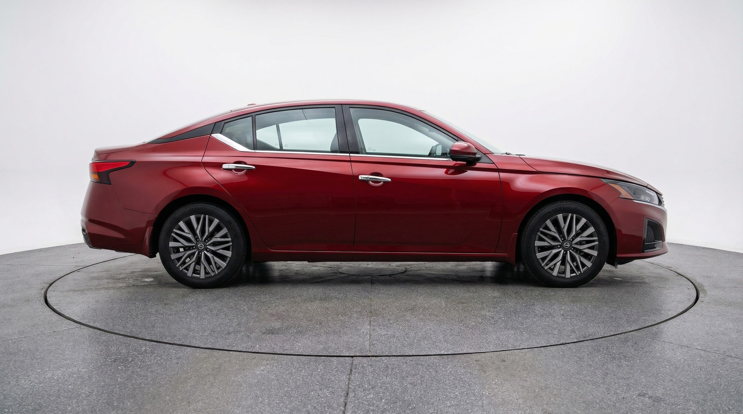 Thumbnail: 2025 Nissan Altima - 8