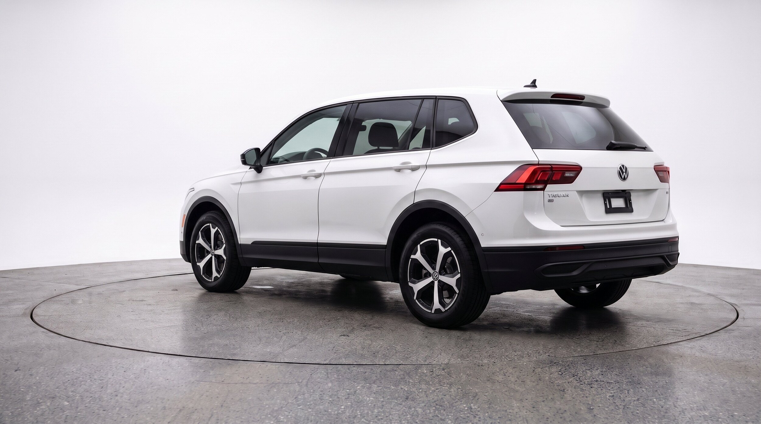 Thumbnail: 2026 Volkswagen Tiguan - 6
