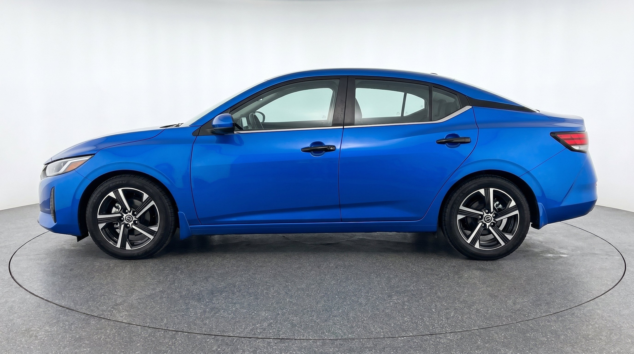 Thumbnail: 2025 Nissan Sentra - 5