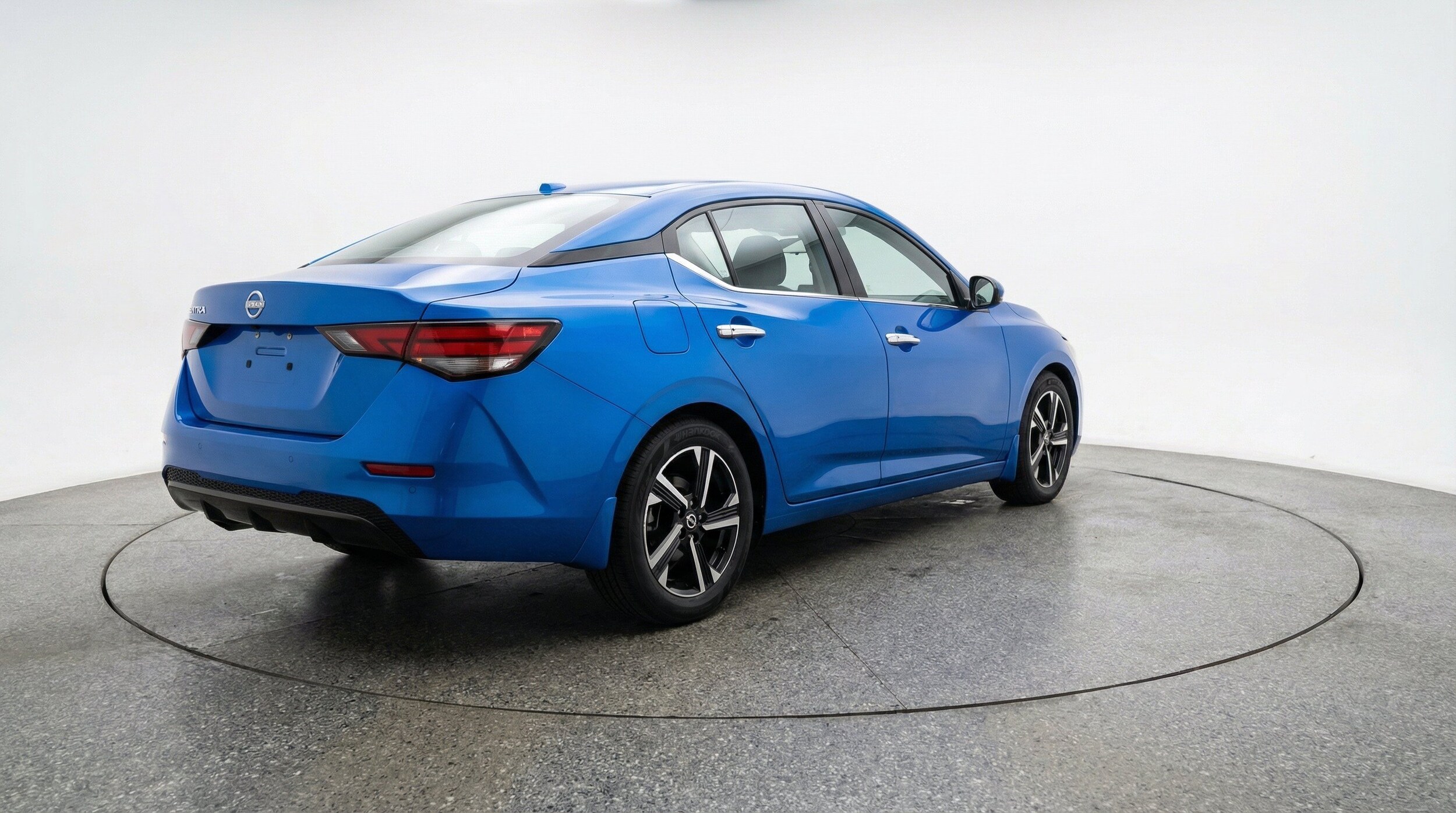 Thumbnail: 2025 Nissan Sentra - 9