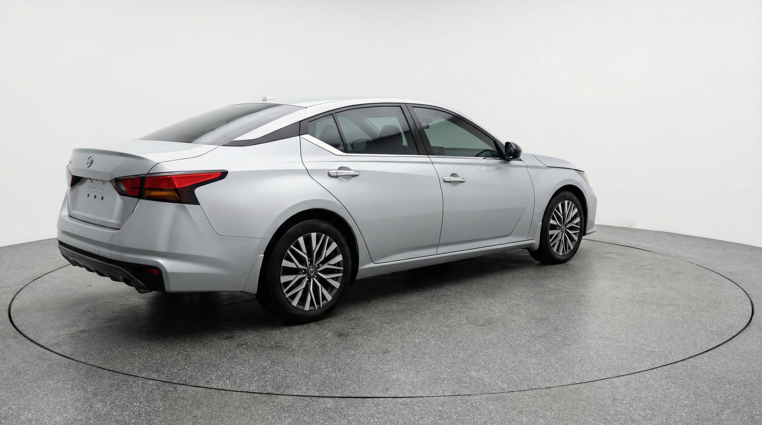 Thumbnail: 2025 Nissan Altima - 9