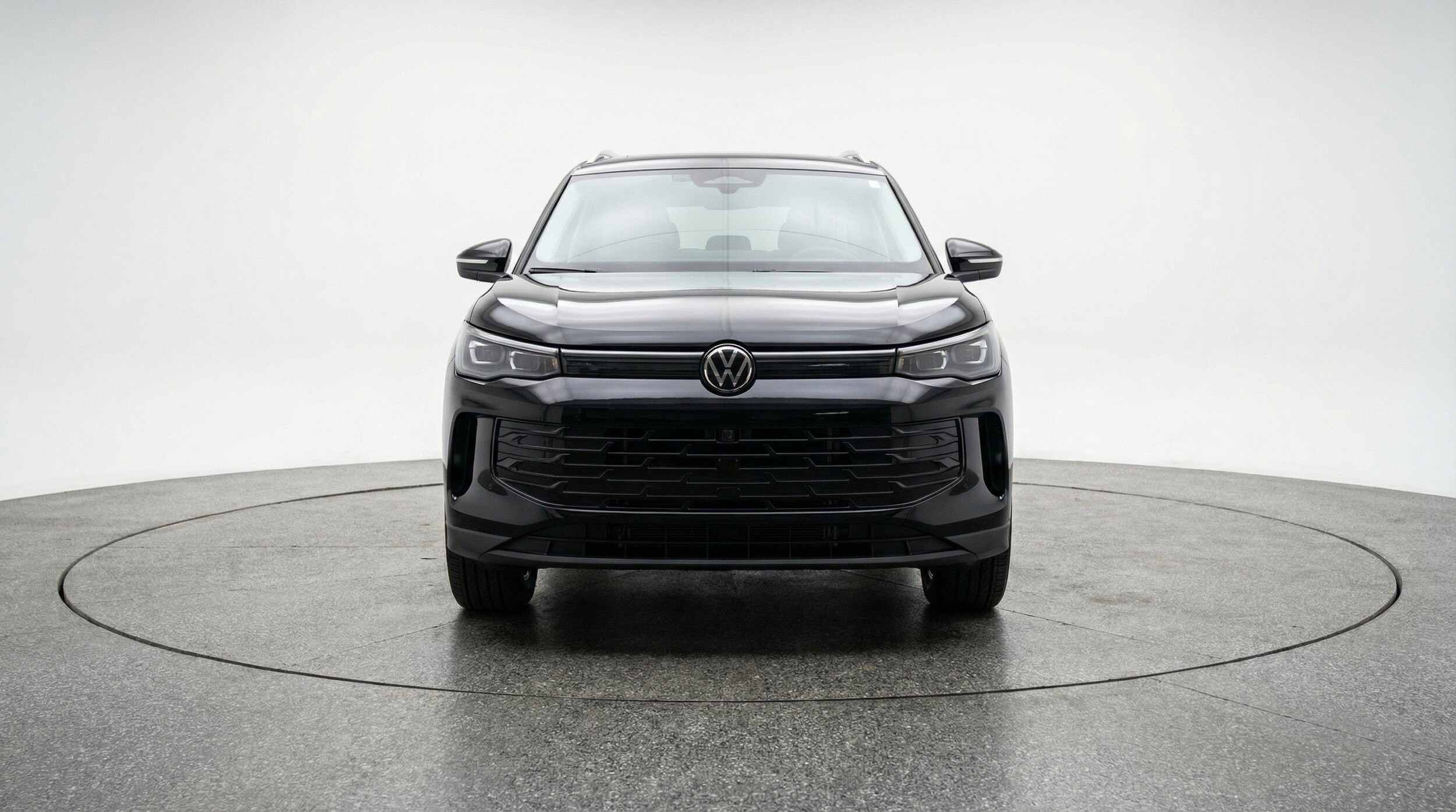 Thumbnail: 2026 Volkswagen Tiguan - 2