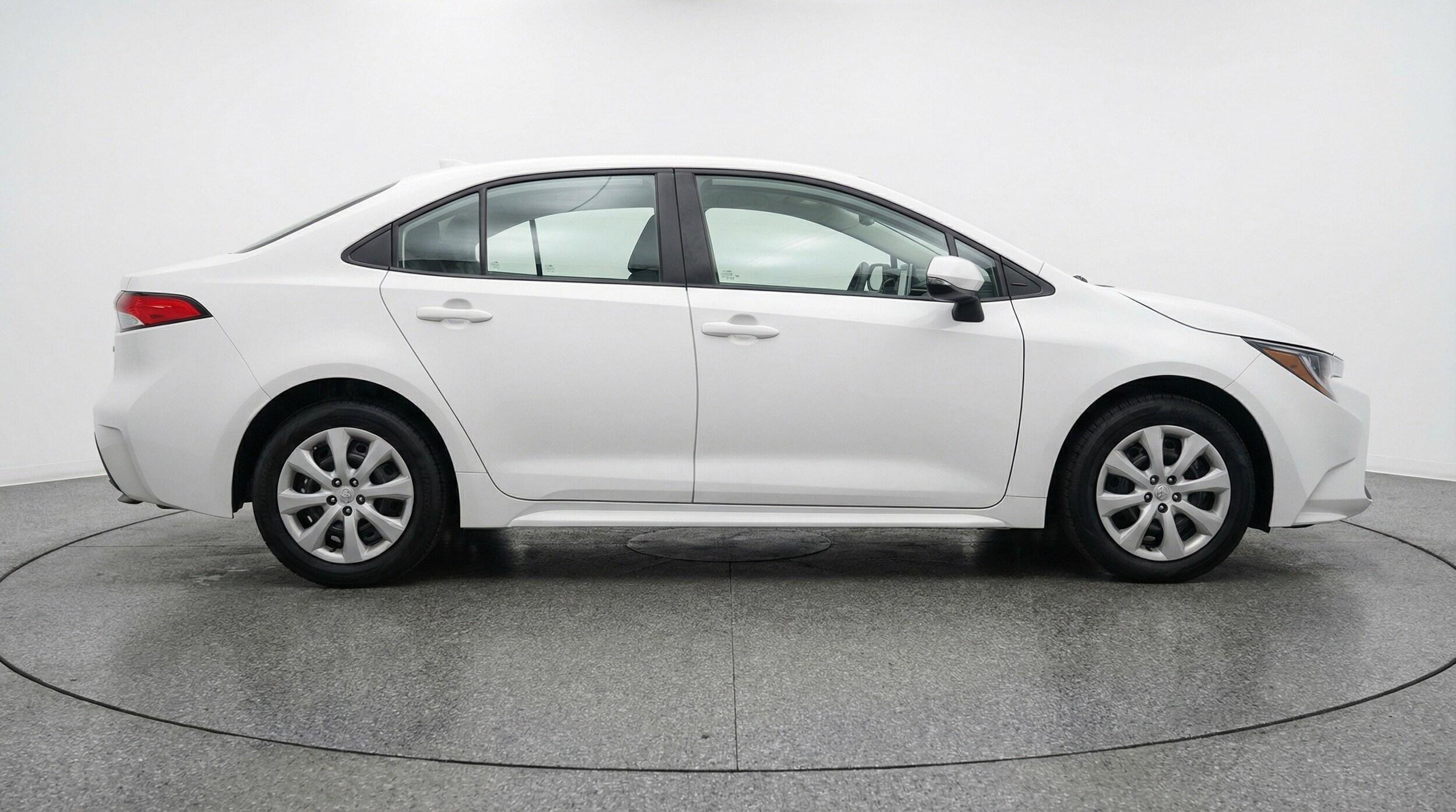 Thumbnail: 2025 Toyota Corolla - 11