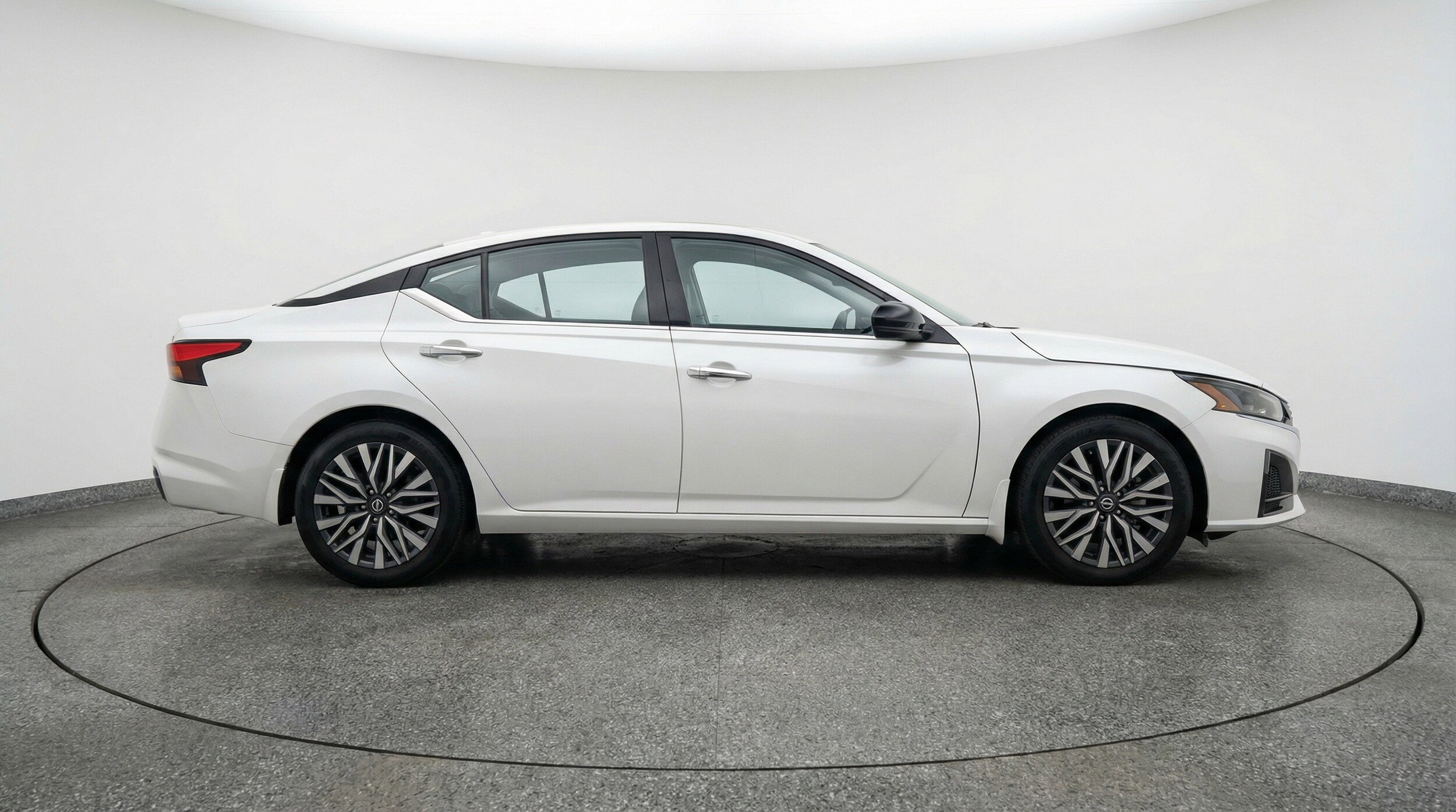 Thumbnail: 2025 Nissan Altima - 11