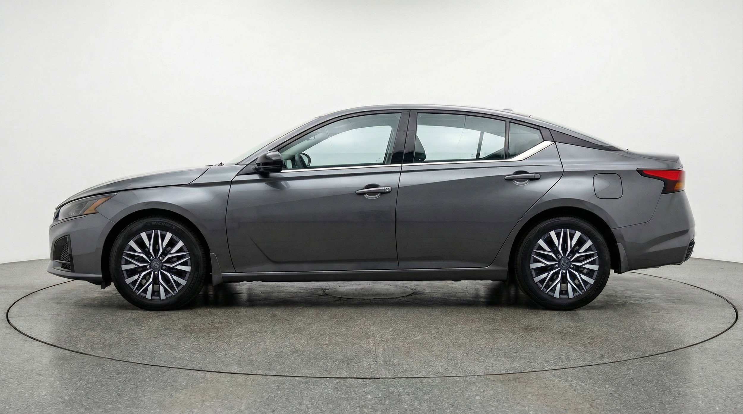 Thumbnail: 2025 Nissan Altima - 4