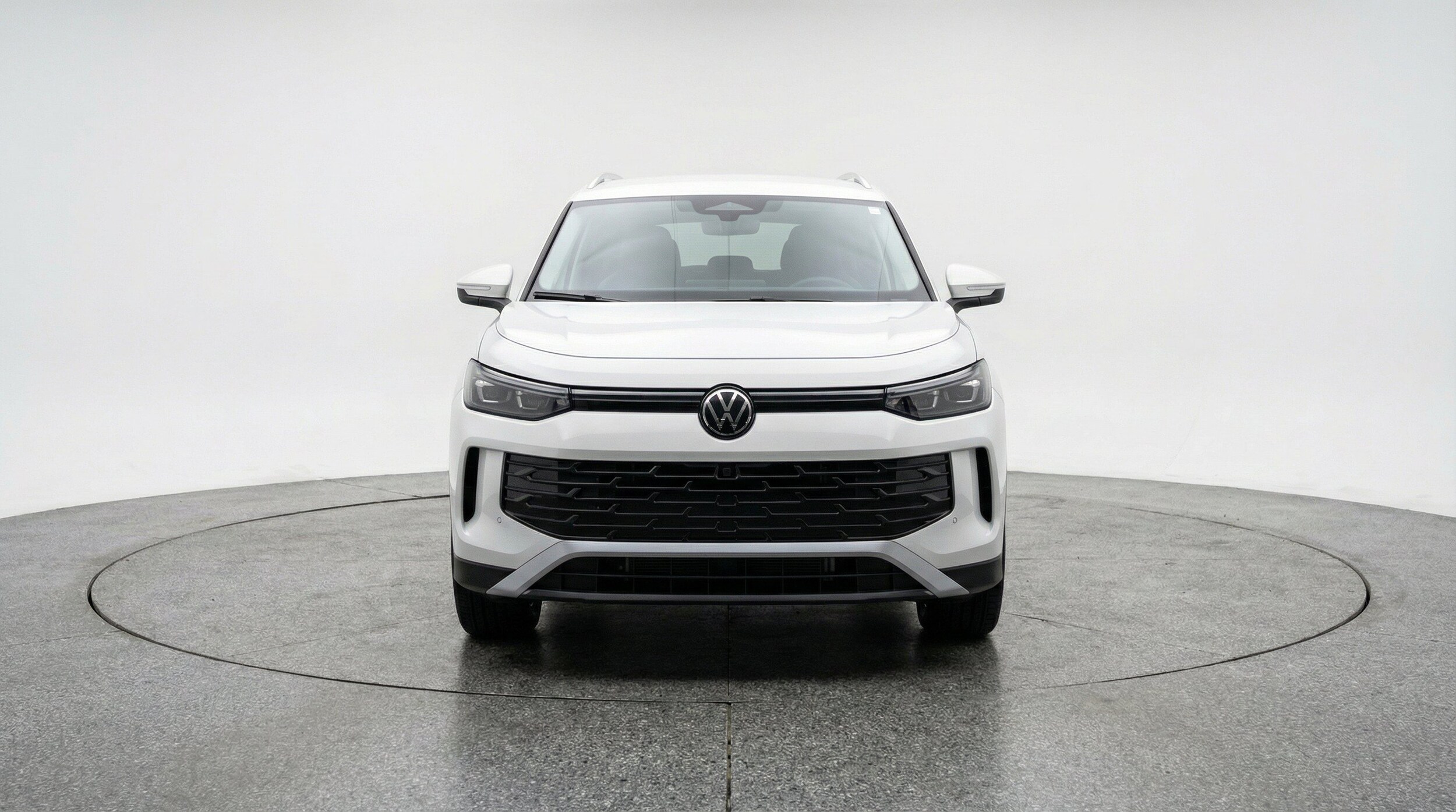 Thumbnail: 2026 Volkswagen Tiguan - 2