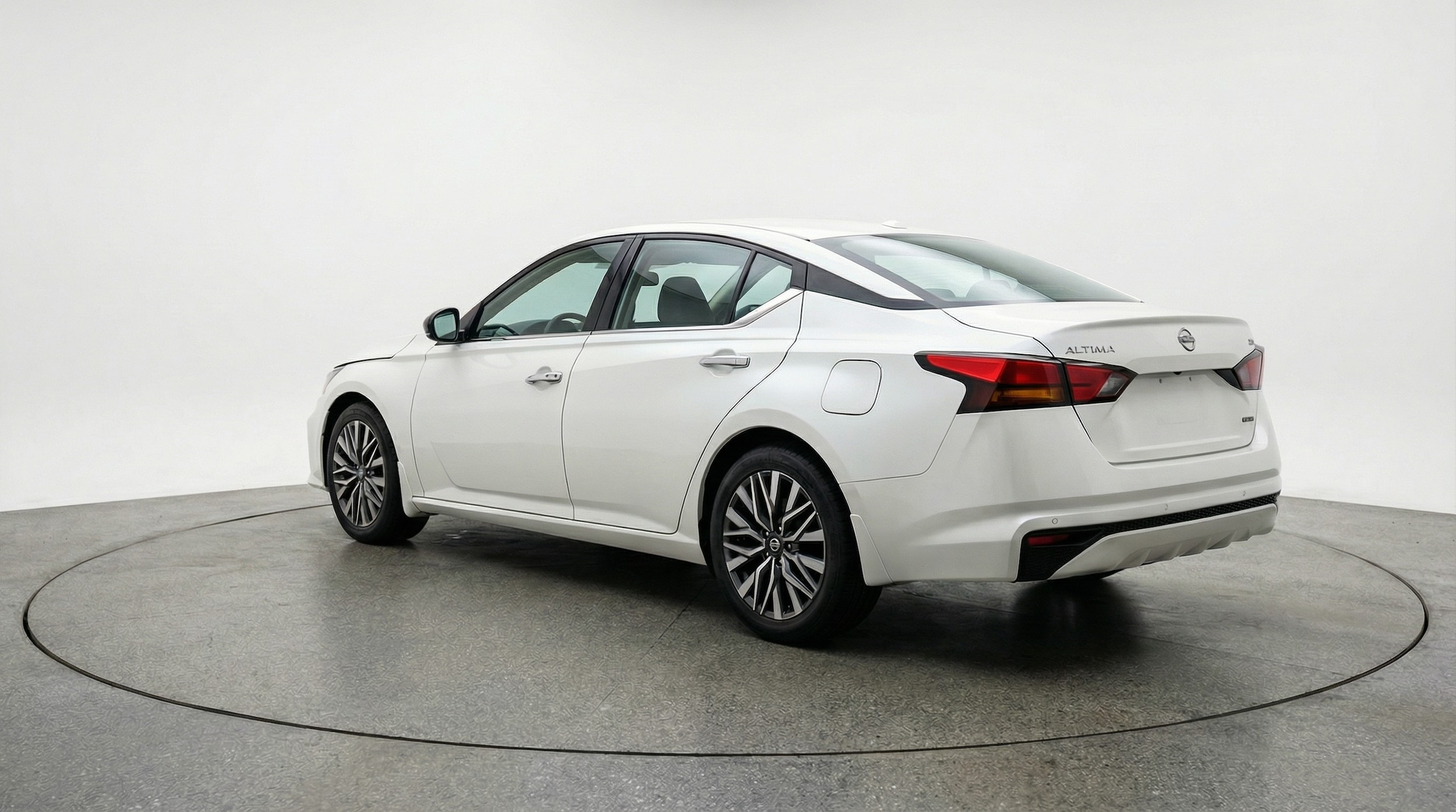 Thumbnail: 2025 Nissan Altima - 5