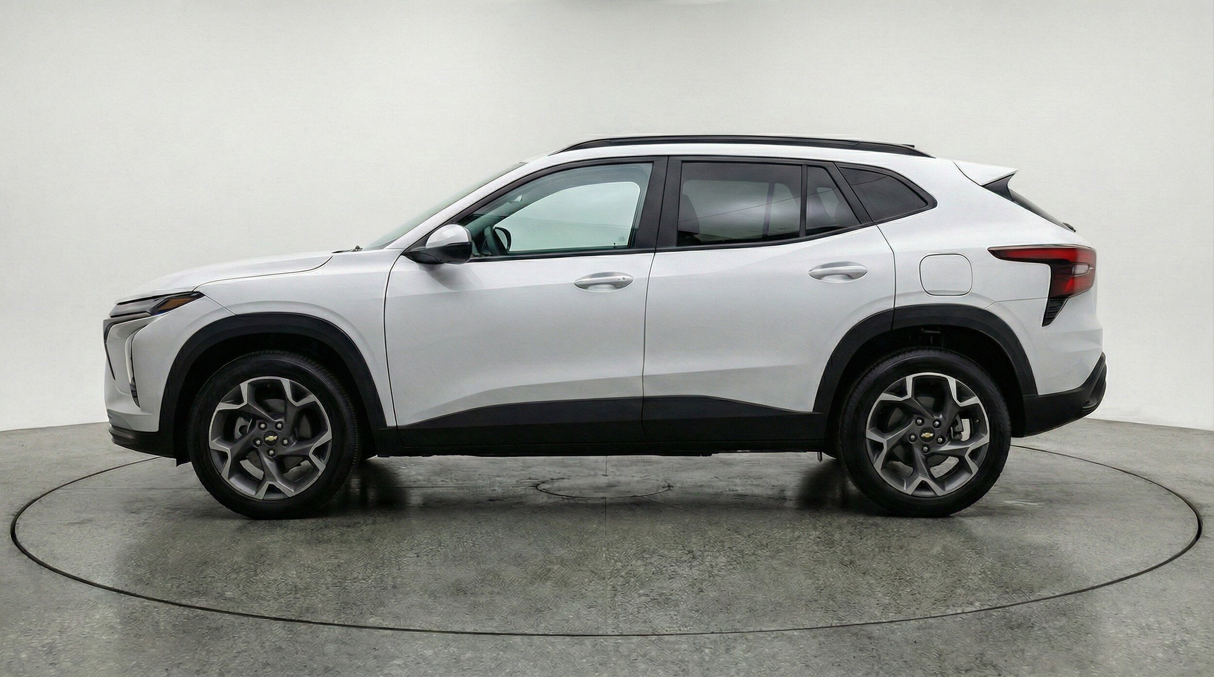 Thumbnail: 2025 Chevrolet Trax - 5