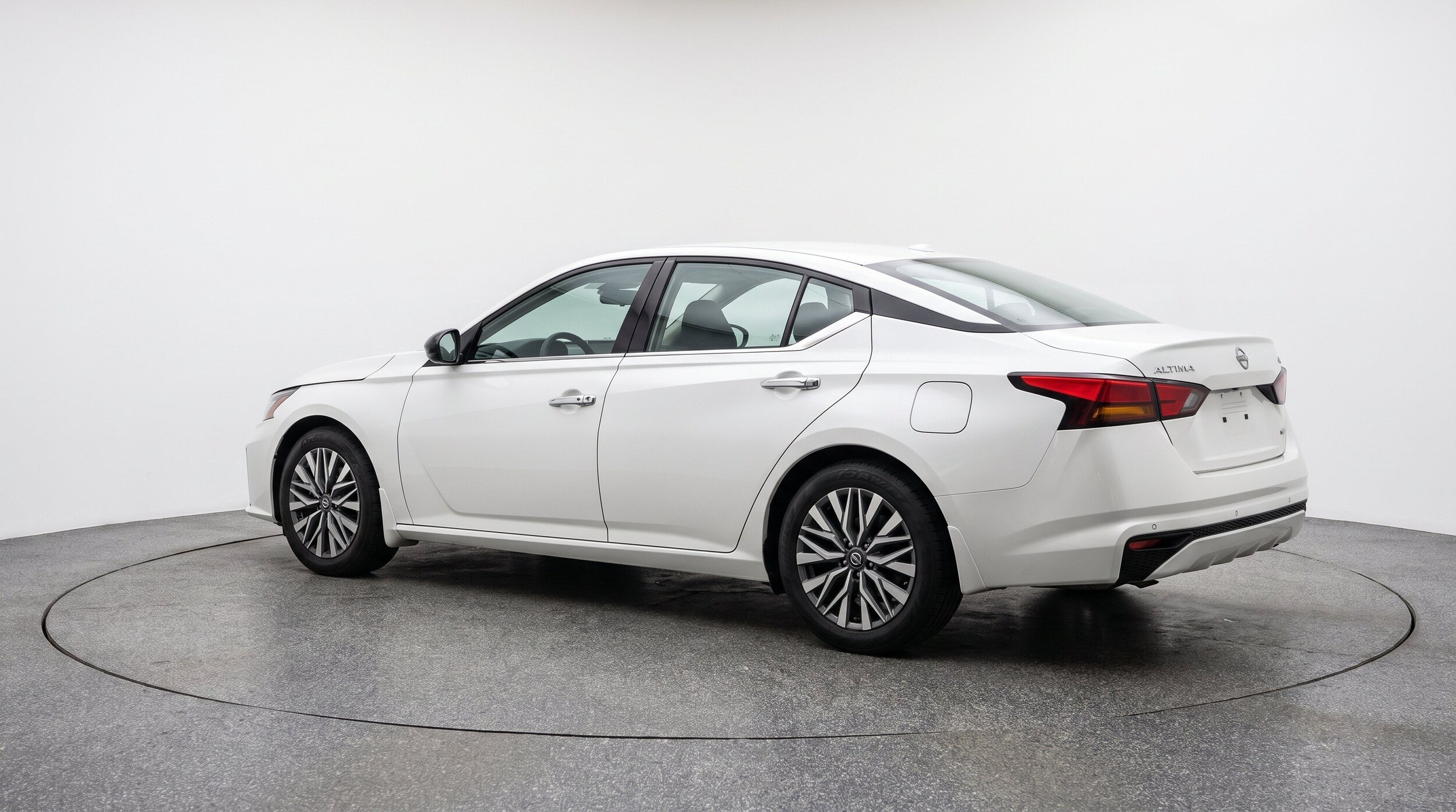 Thumbnail: 2025 Nissan Altima - 6