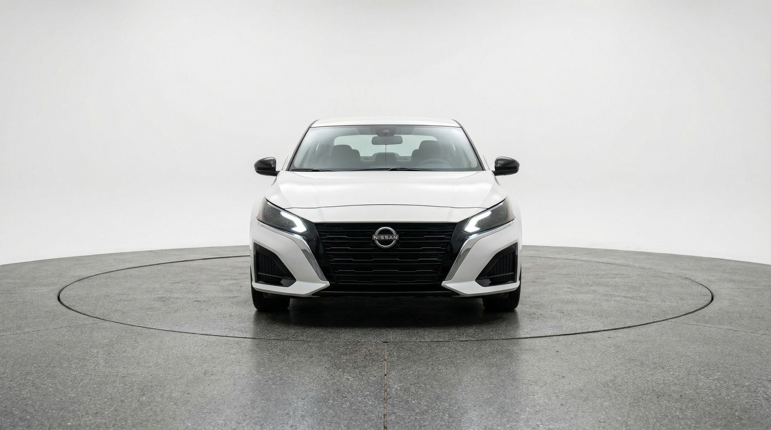 Thumbnail: 2025 Nissan Altima - 2