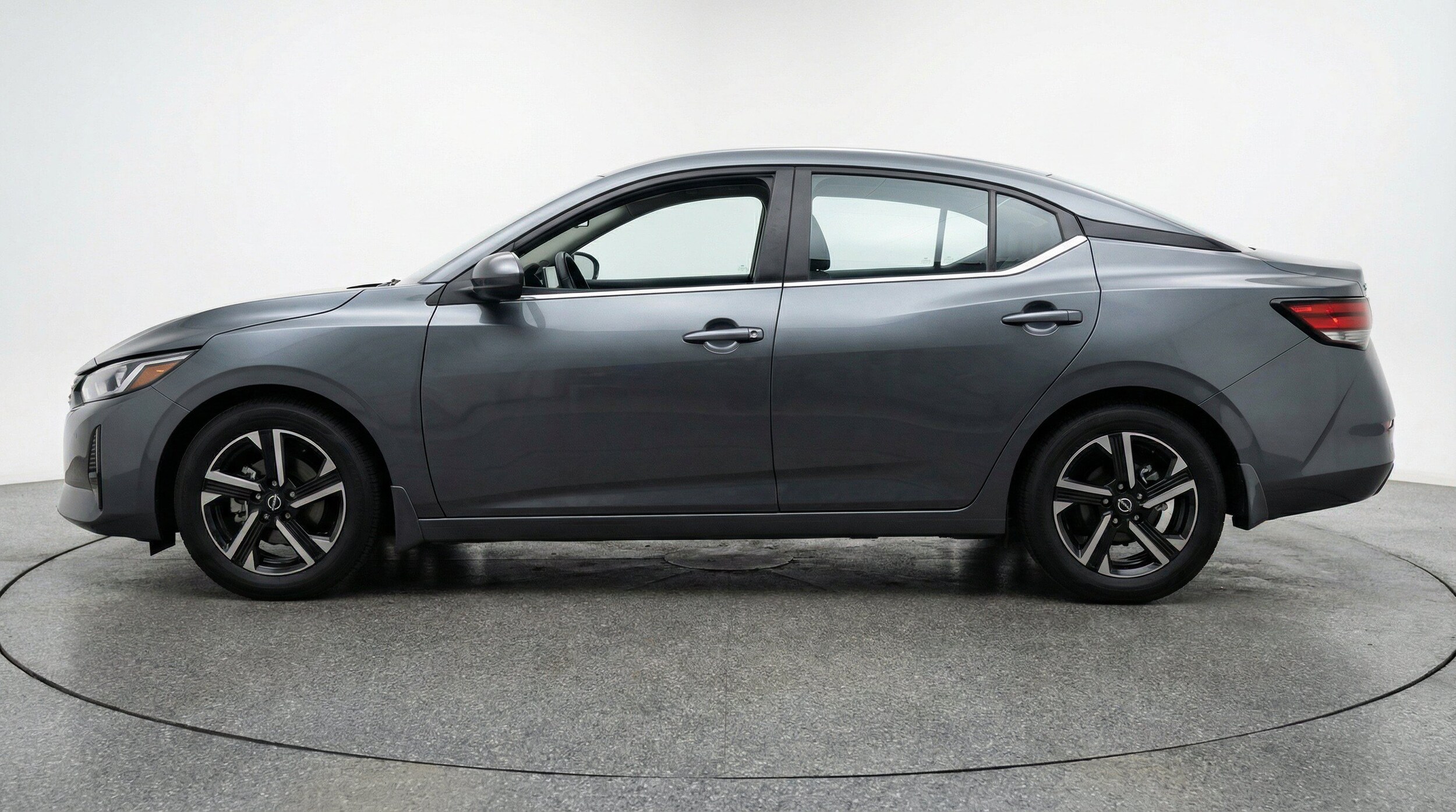 Thumbnail: 2025 Nissan Sentra - 5