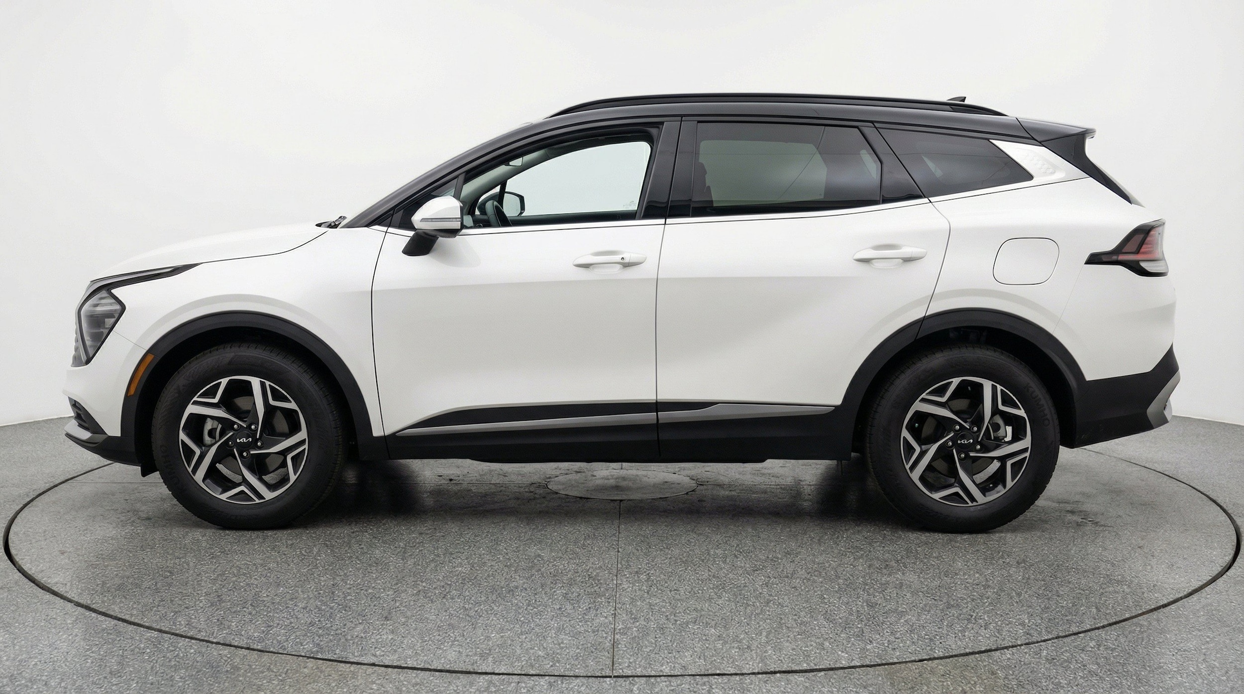 Thumbnail: 2025 Kia Sportage - 5