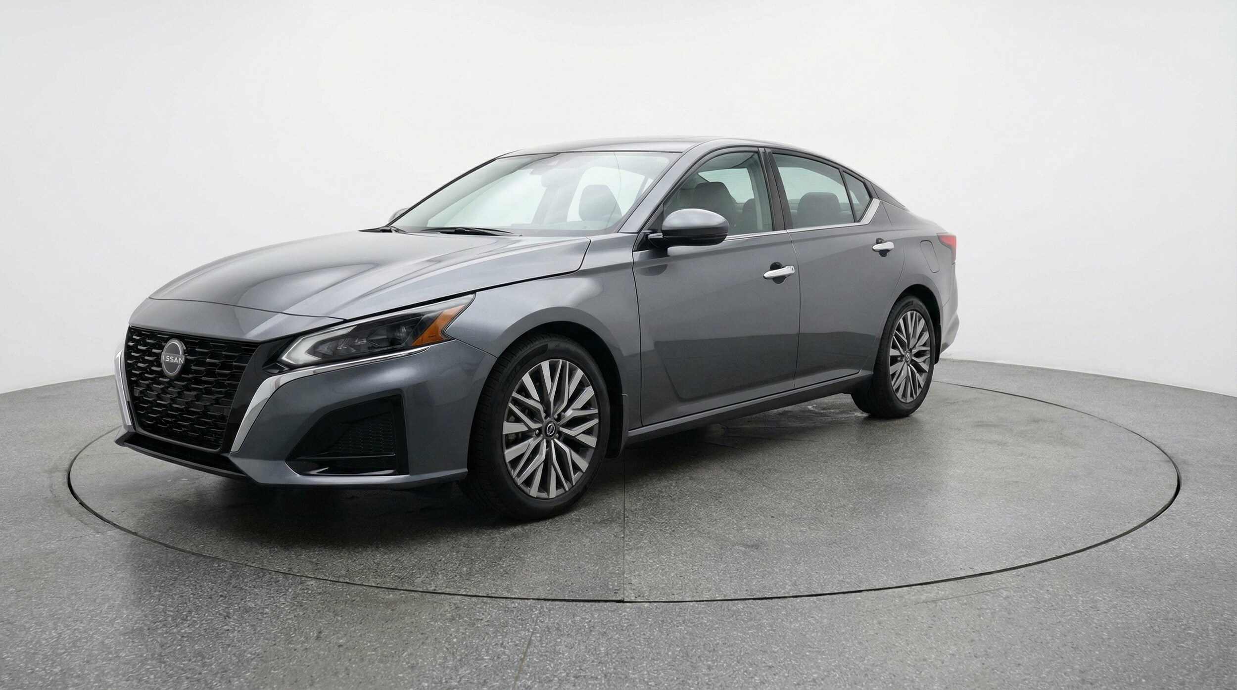 Thumbnail: 2025 Nissan Altima - 3