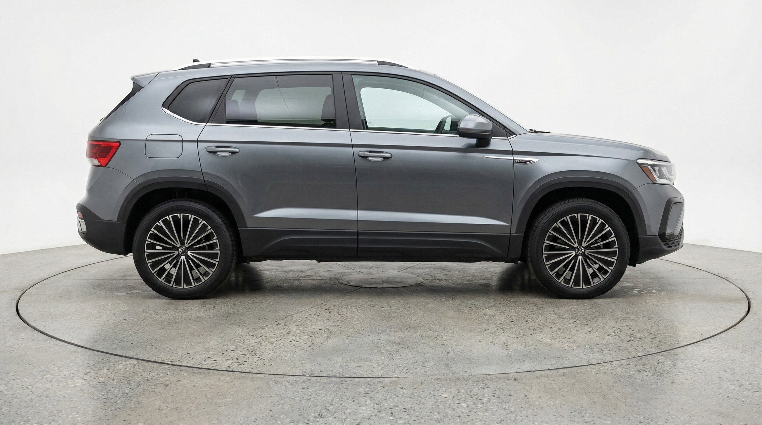 Thumbnail: 2025 Volkswagen Taos - 11