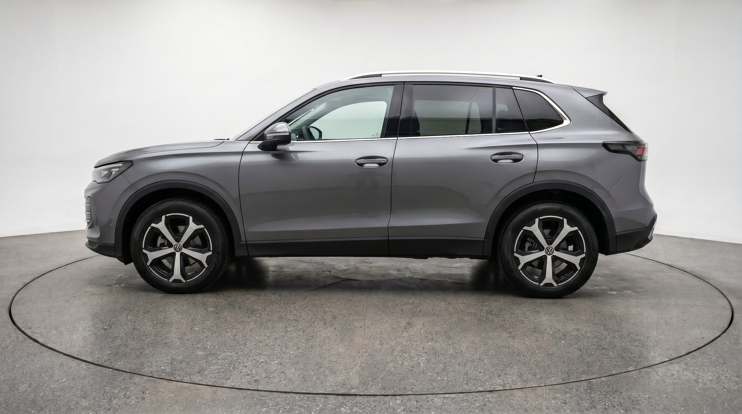 Thumbnail: 2026 Volkswagen Tiguan - 5
