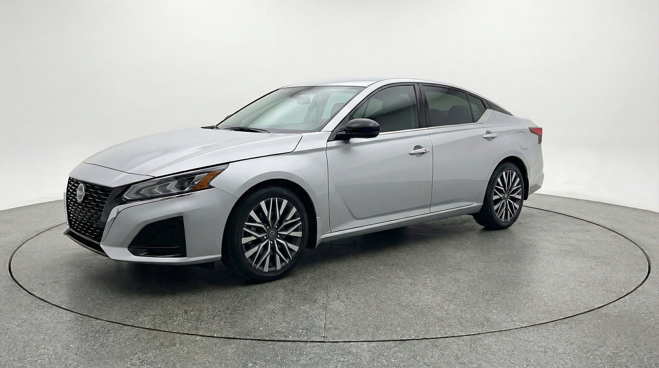 Thumbnail: 2025 Nissan Altima - 3
