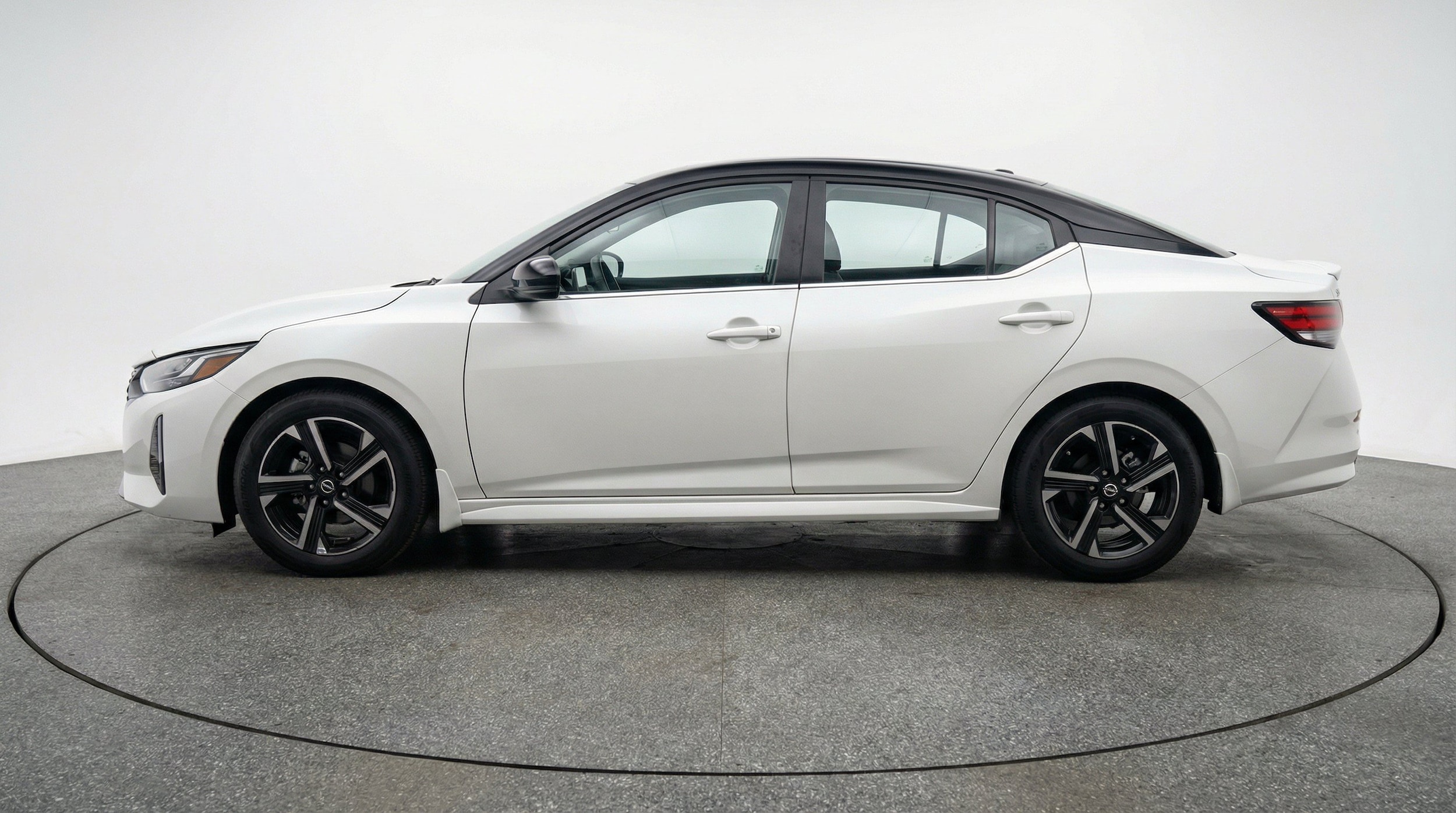 Thumbnail: 2025 Nissan Sentra - 5