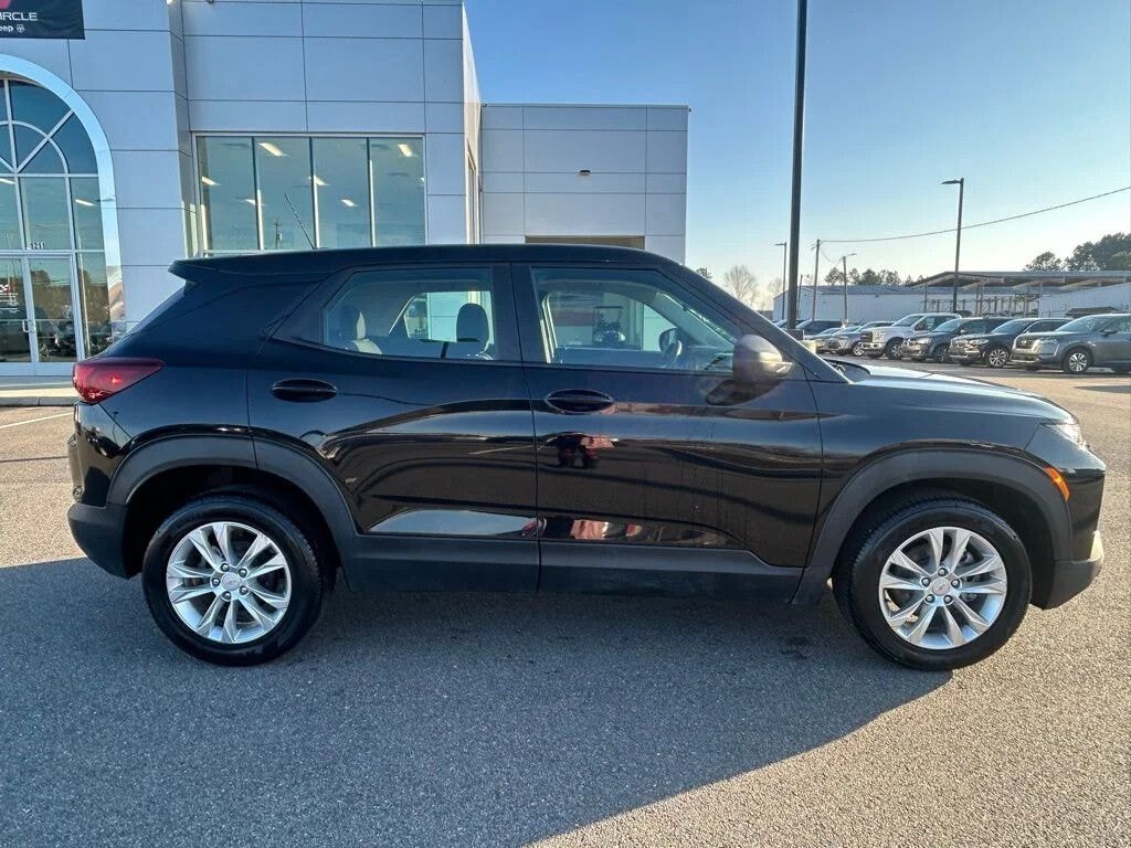 Used 2023 Chevrolet Trailblazer LS SUV